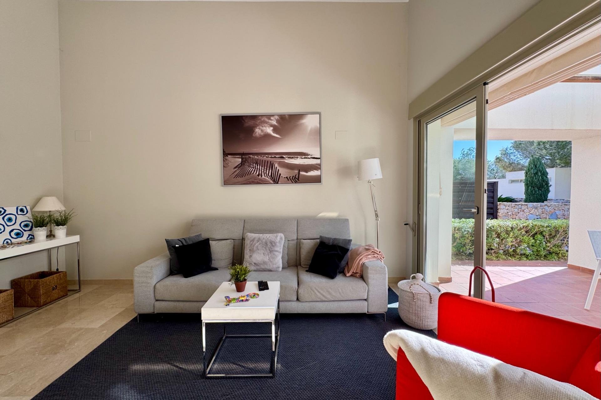 Használt Ingatlanok - Villa -
Orihuela - Las Colinas Golf