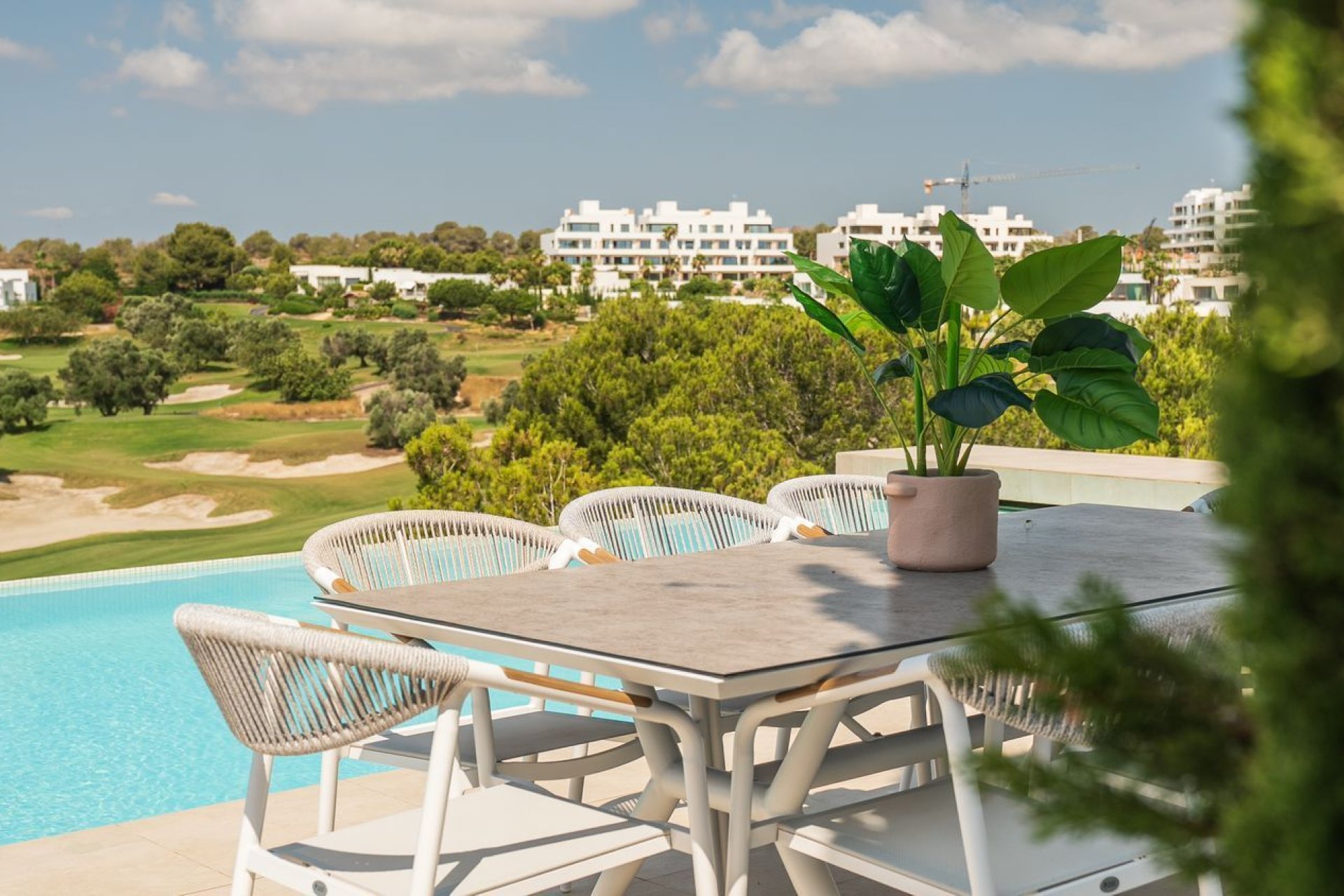 Használt Ingatlanok - Villa -
Orihuela - Las Colinas Golf