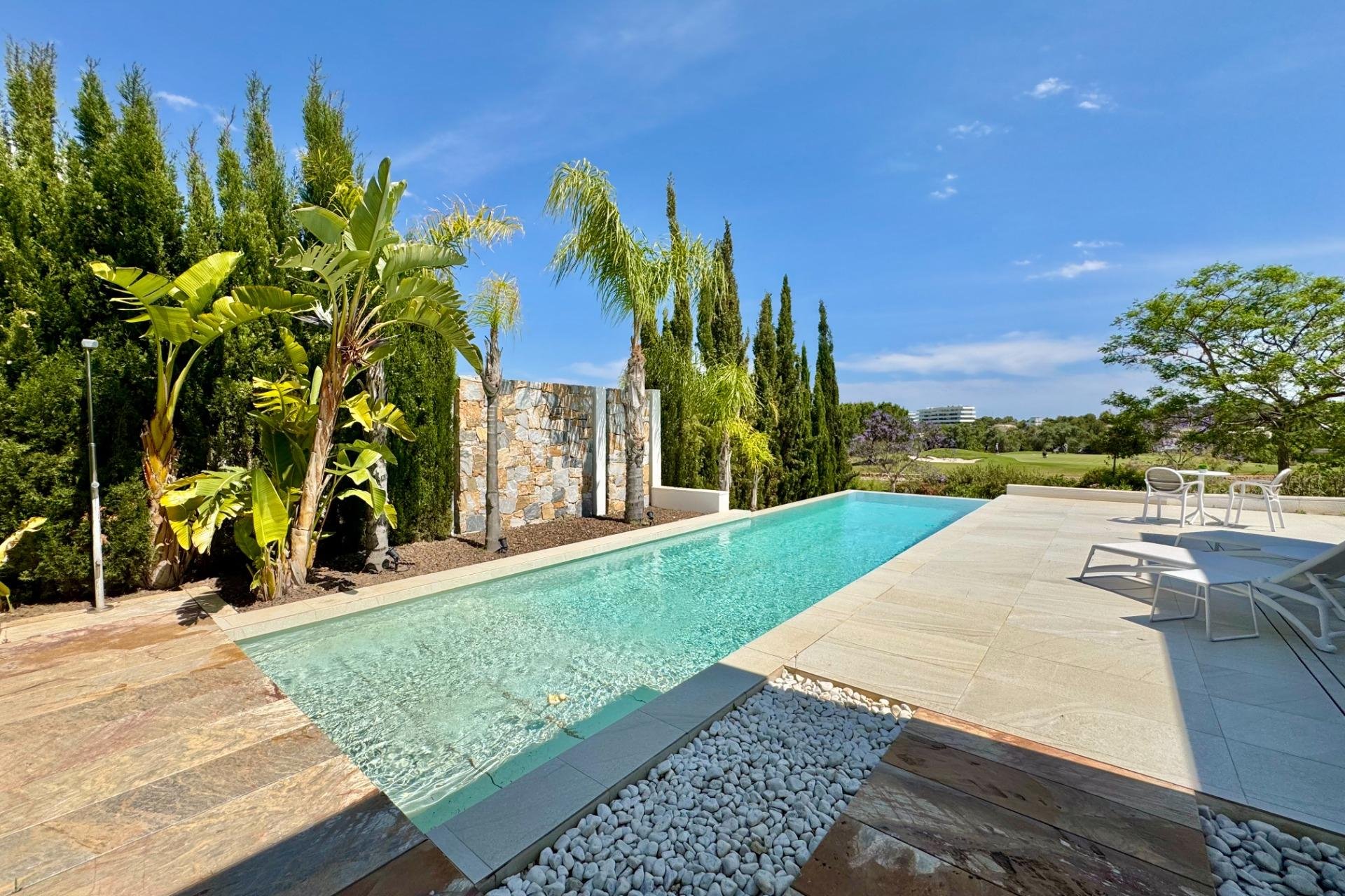 Használt Ingatlanok - Villa -
Orihuela - Las Colinas Golf