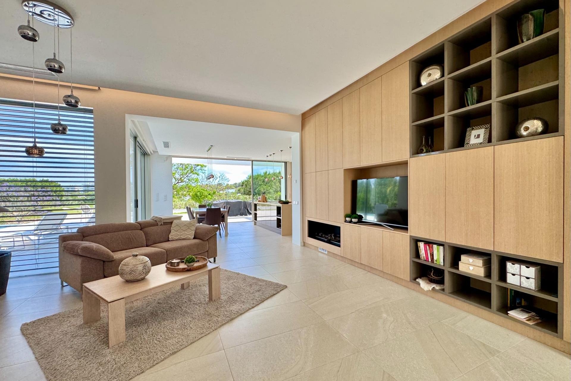Használt Ingatlanok - Villa -
Orihuela - Las Colinas Golf