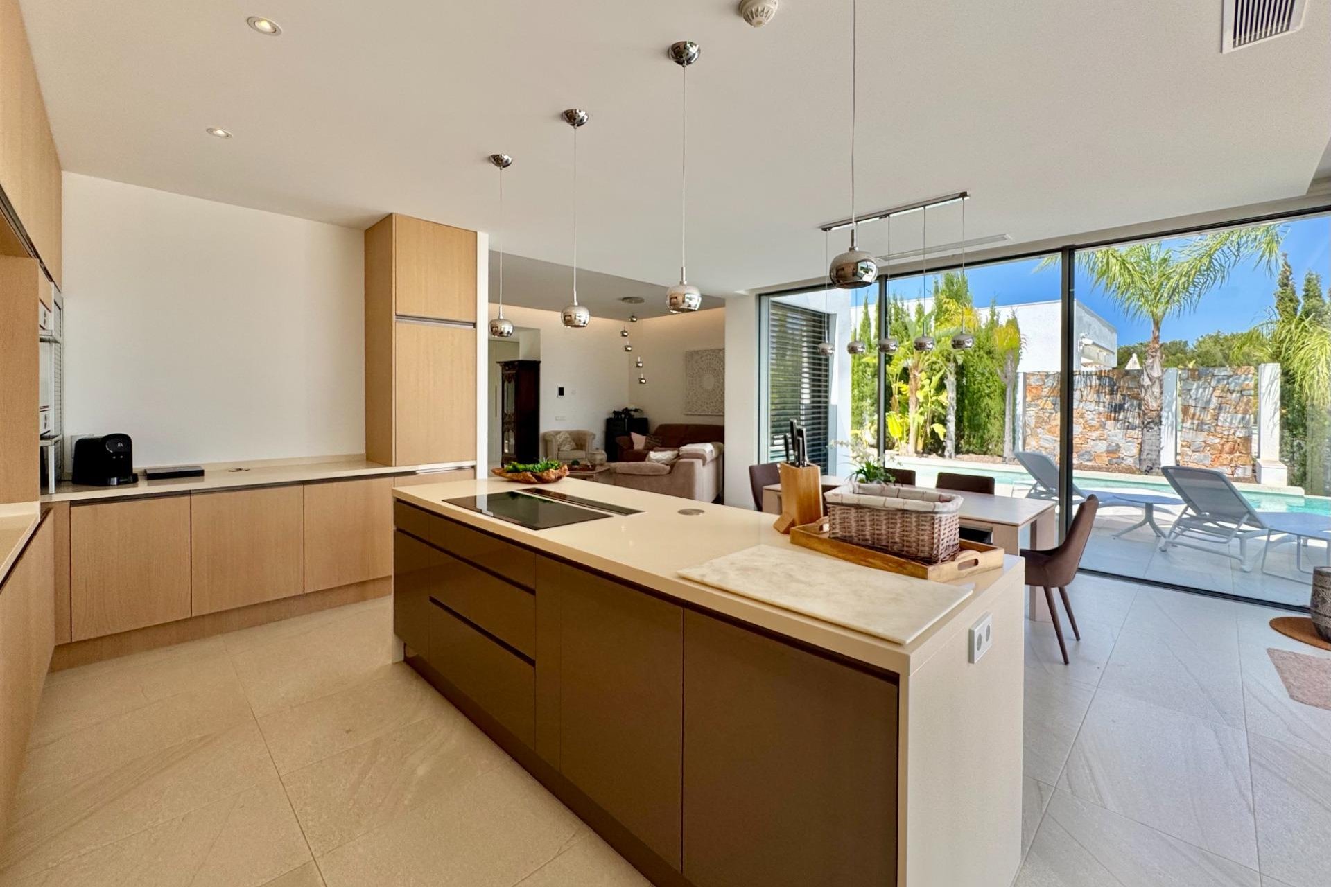 Használt Ingatlanok - Villa -
Orihuela - Las Colinas Golf