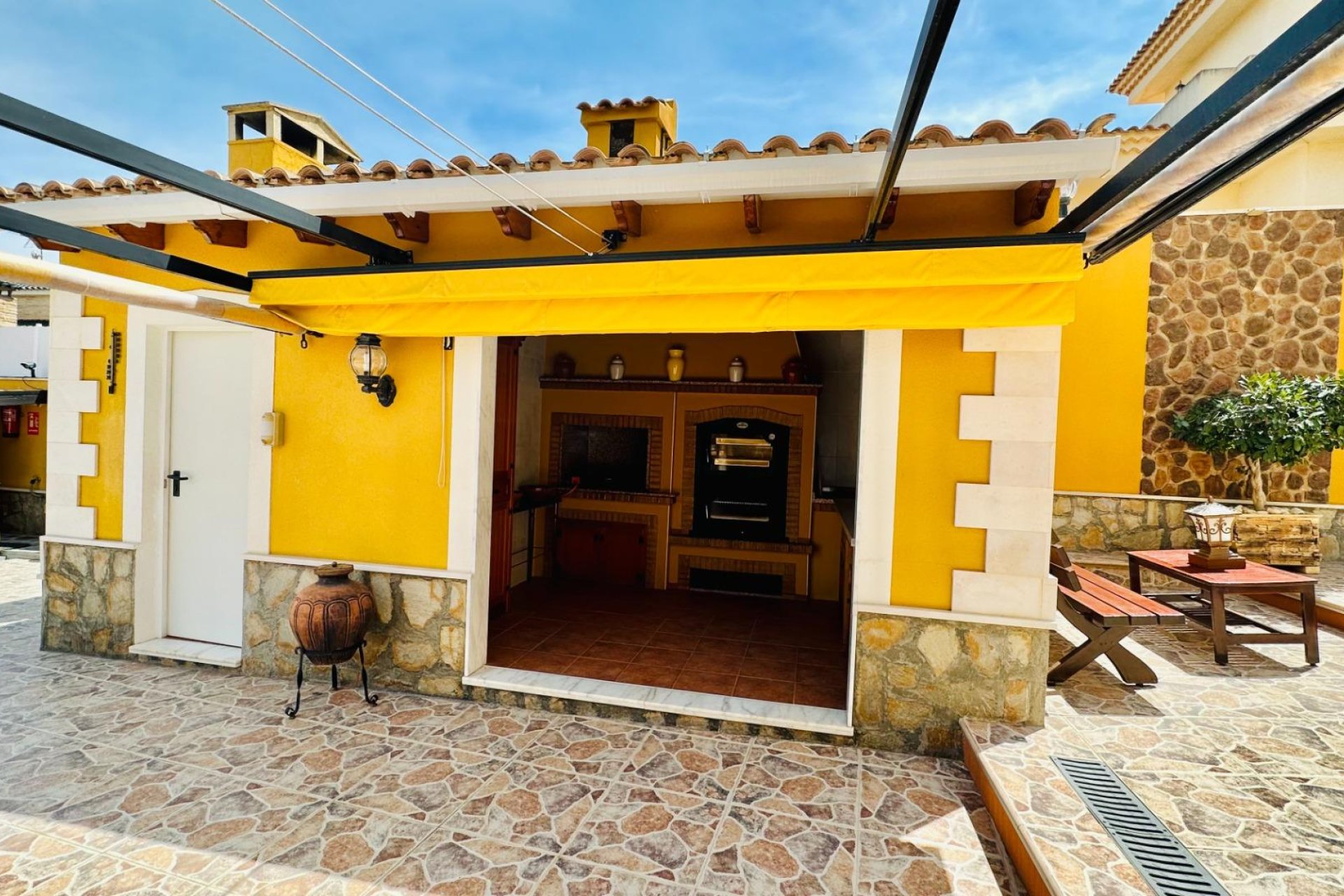 Használt Ingatlanok - Villa -
Orihuela - Urb. Montepinar