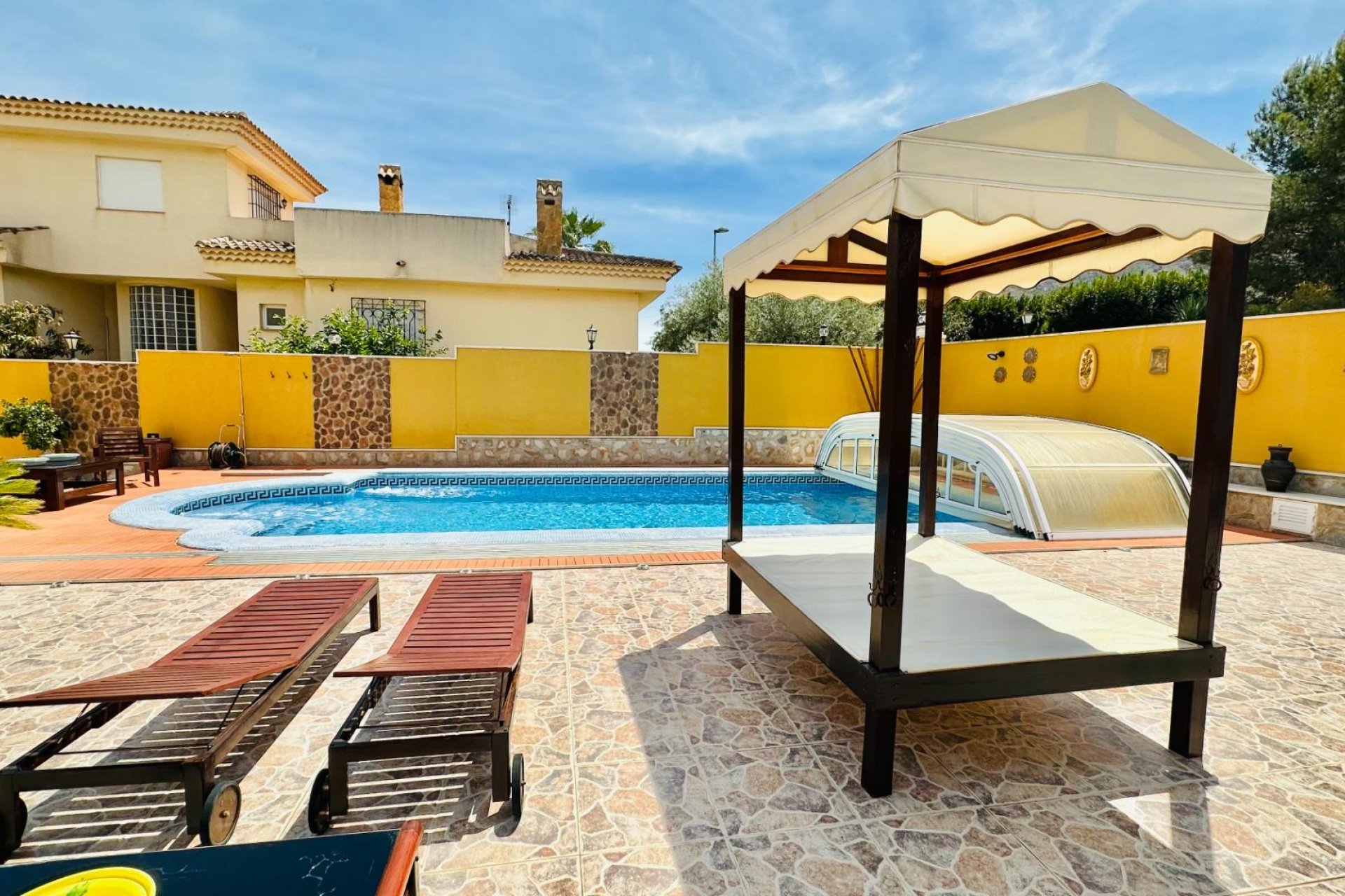 Használt Ingatlanok - Villa -
Orihuela - Urb. Montepinar