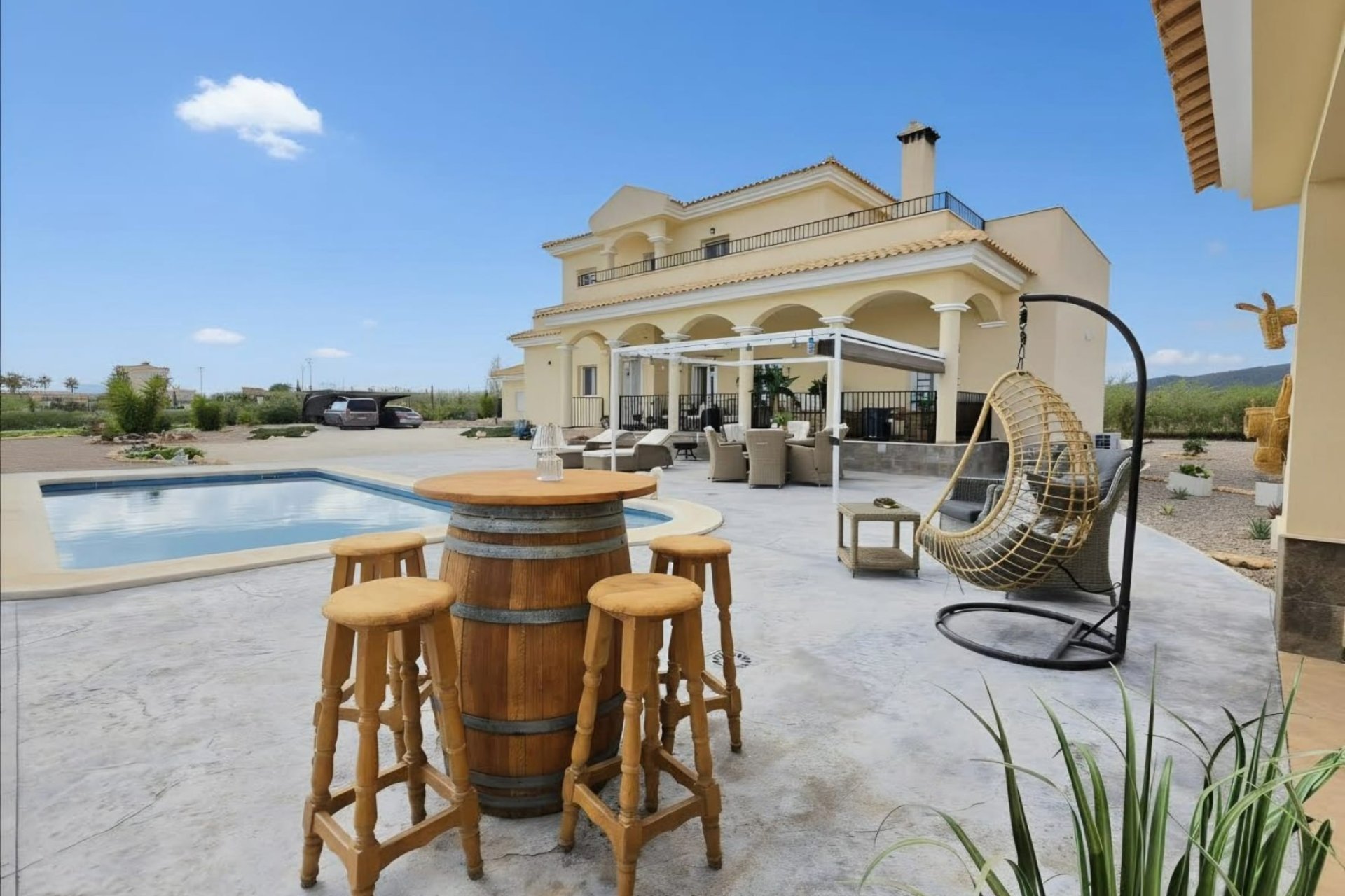 Használt Ingatlanok - Villa -
Pinoso - Inland