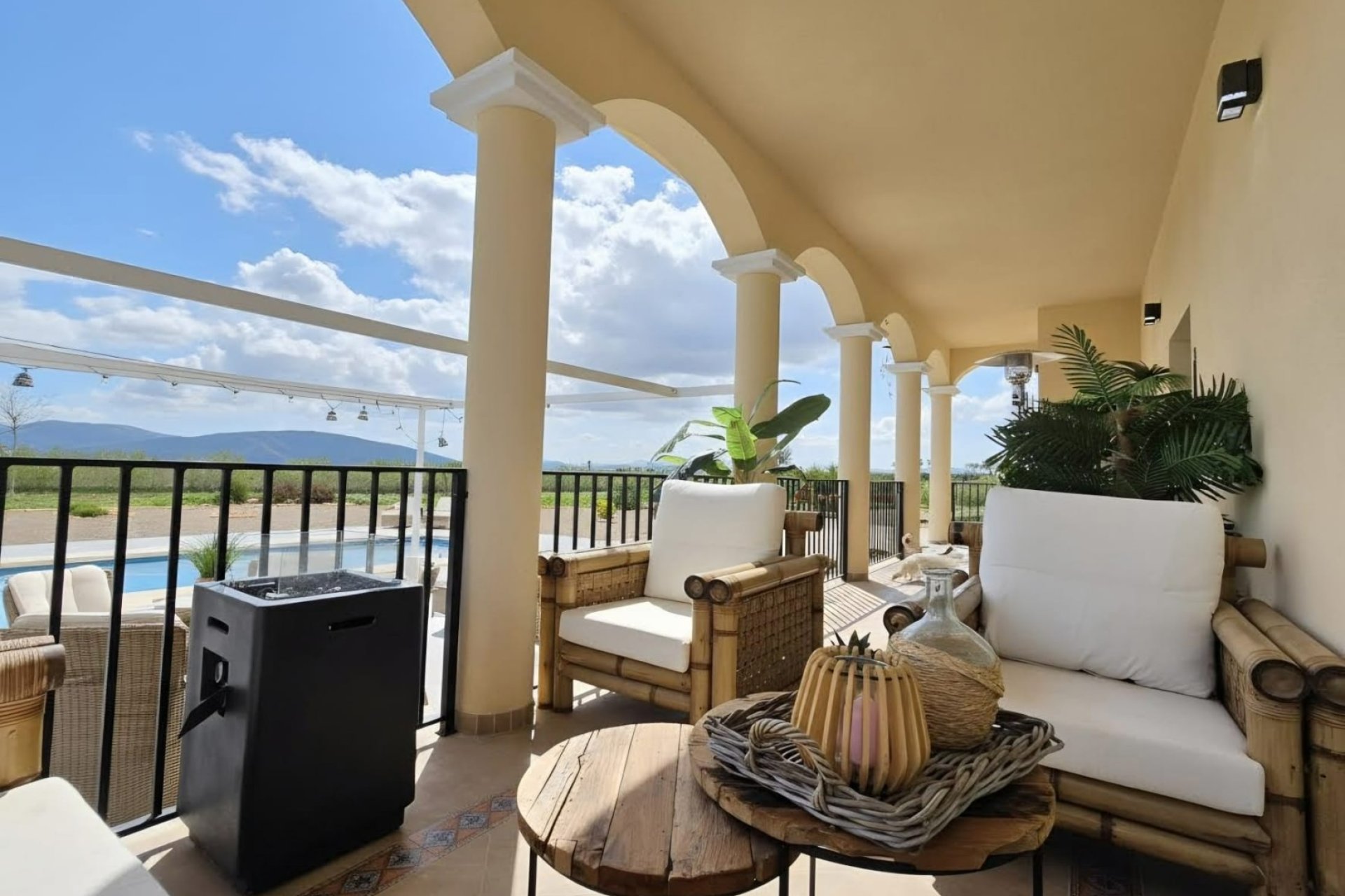 Használt Ingatlanok - Villa -
Pinoso - Inland