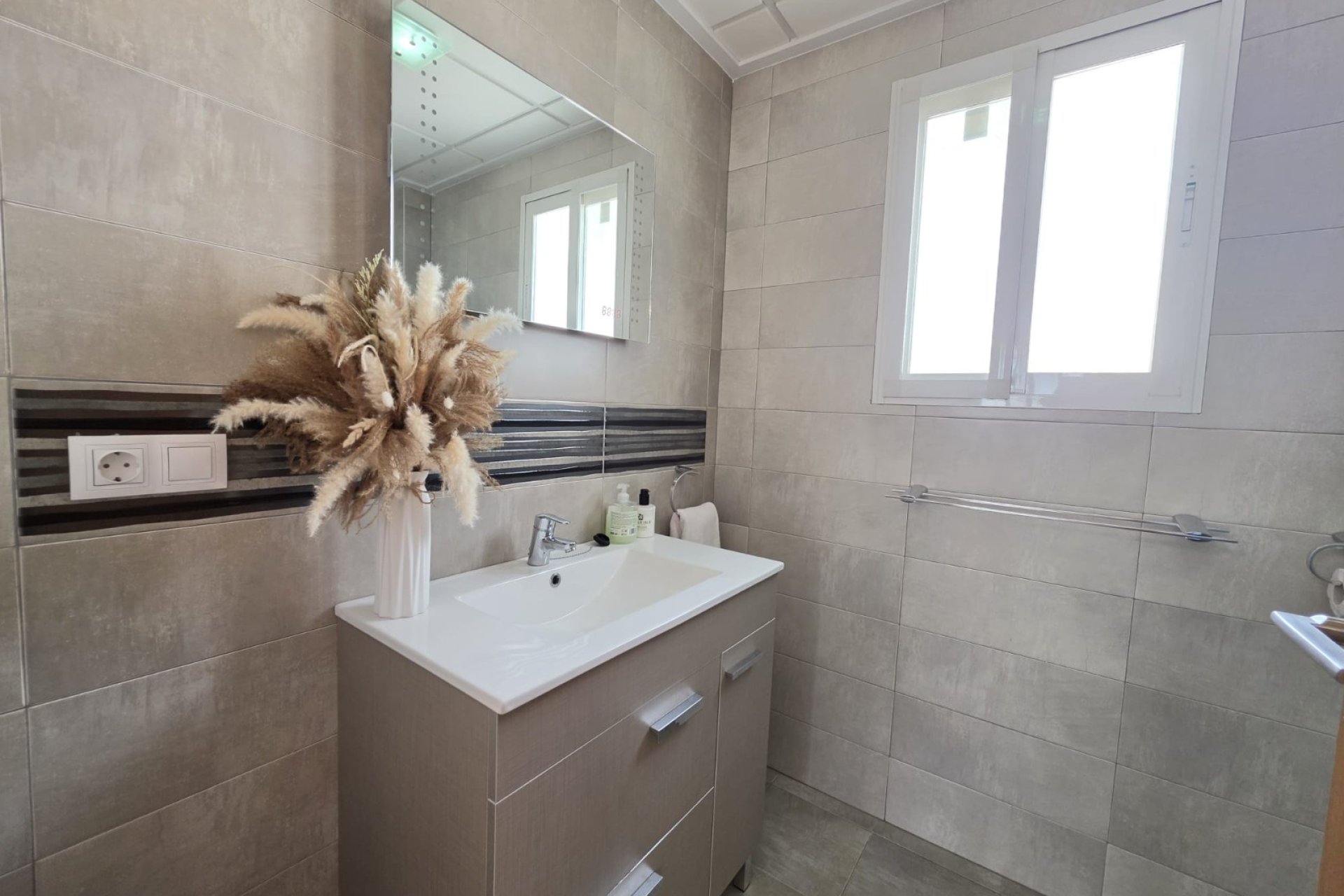 Használt Ingatlanok - Villa -
Pinoso - Inland