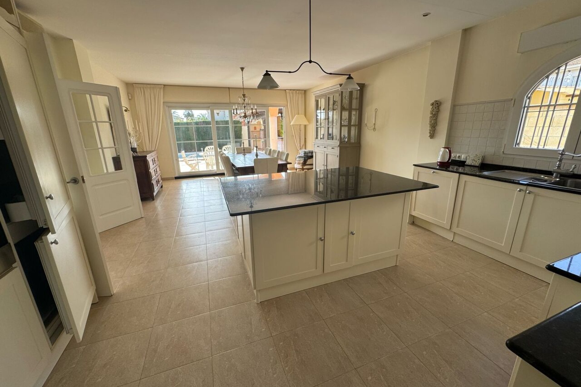 Használt Ingatlanok - Villa -
Playa Flamenca - Costa Blanca