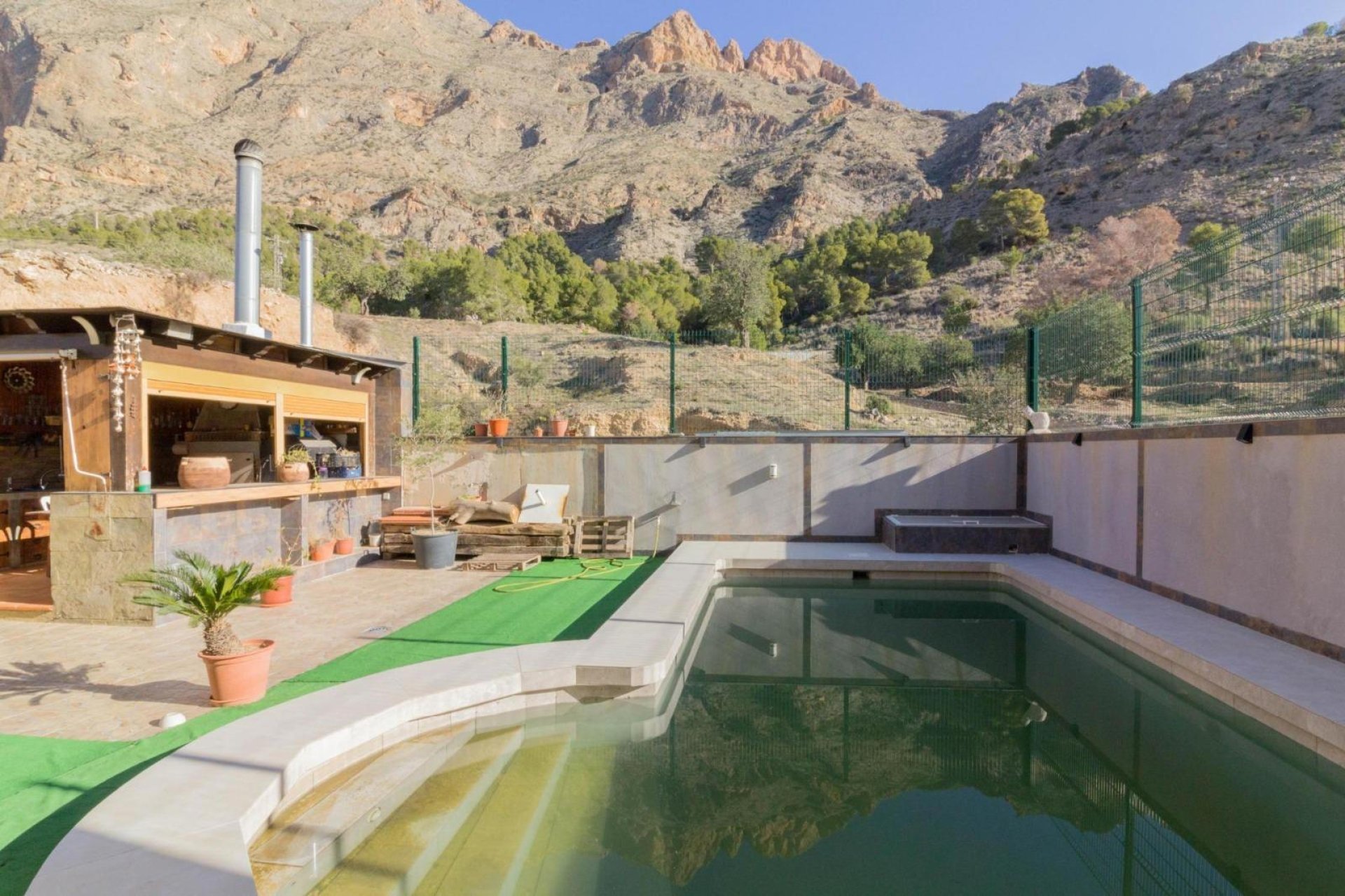 Használt Ingatlanok - Villa -
Redován - Comunidad Valenciana