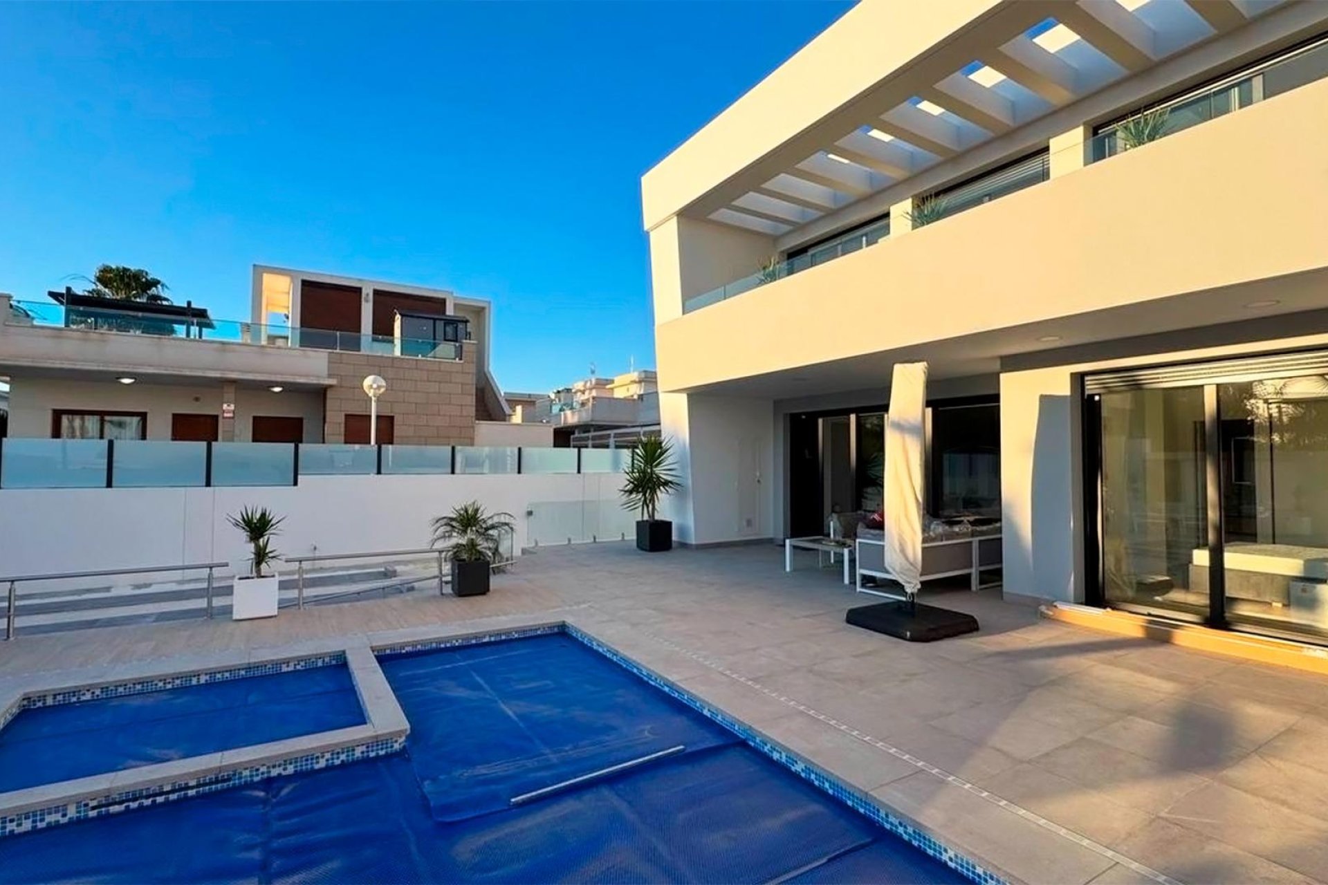 Használt Ingatlanok - Villa -
Rojales - Ciudad Quesada