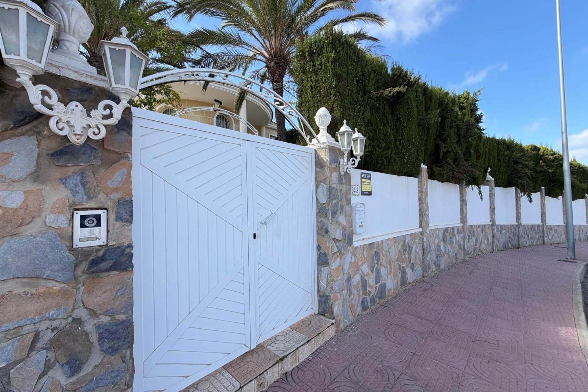 Használt Ingatlanok - Villa -
Rojales - La Fiesta