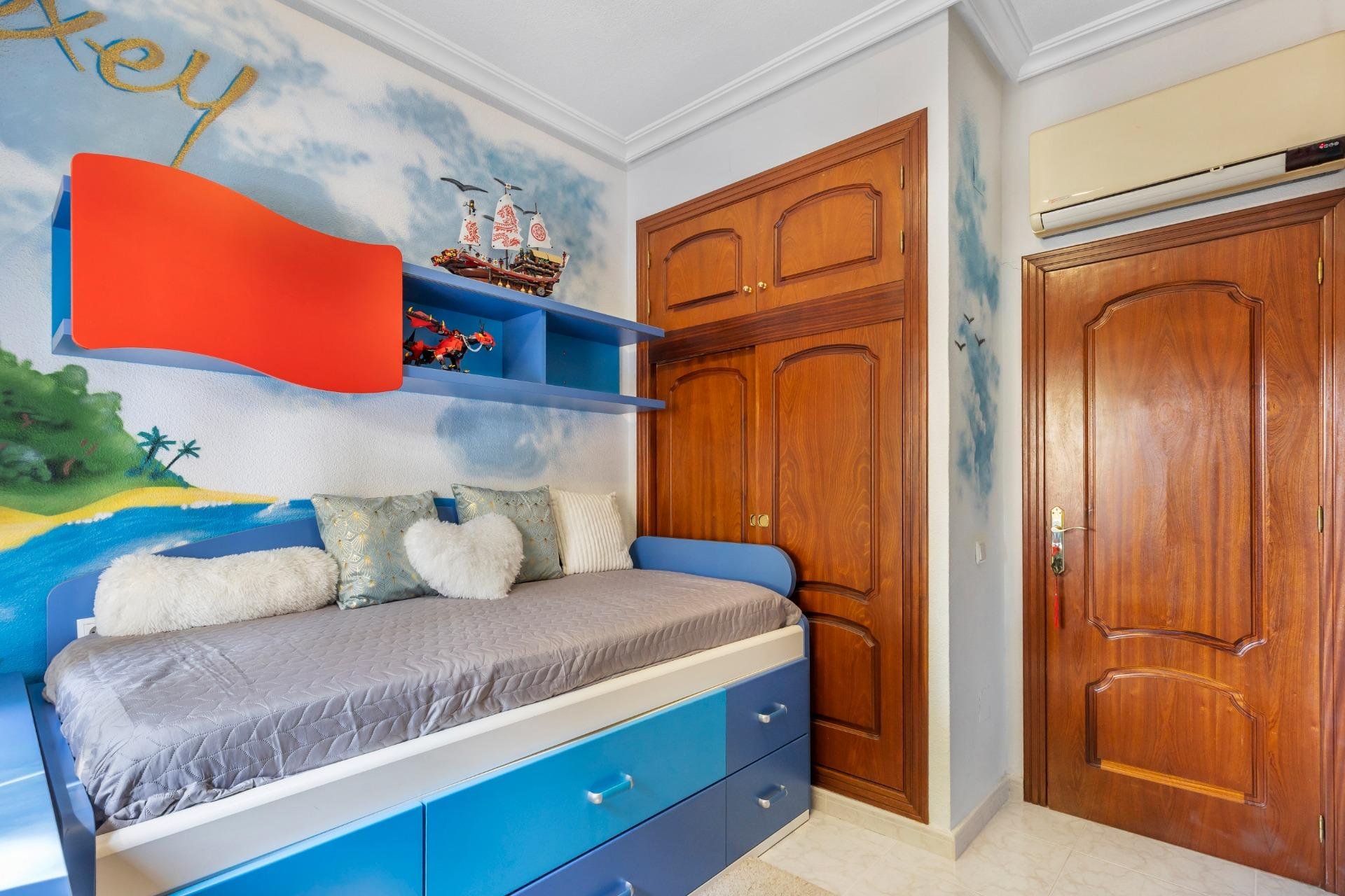 Használt Ingatlanok - Villa -
Rojales - Pueblo Bravo