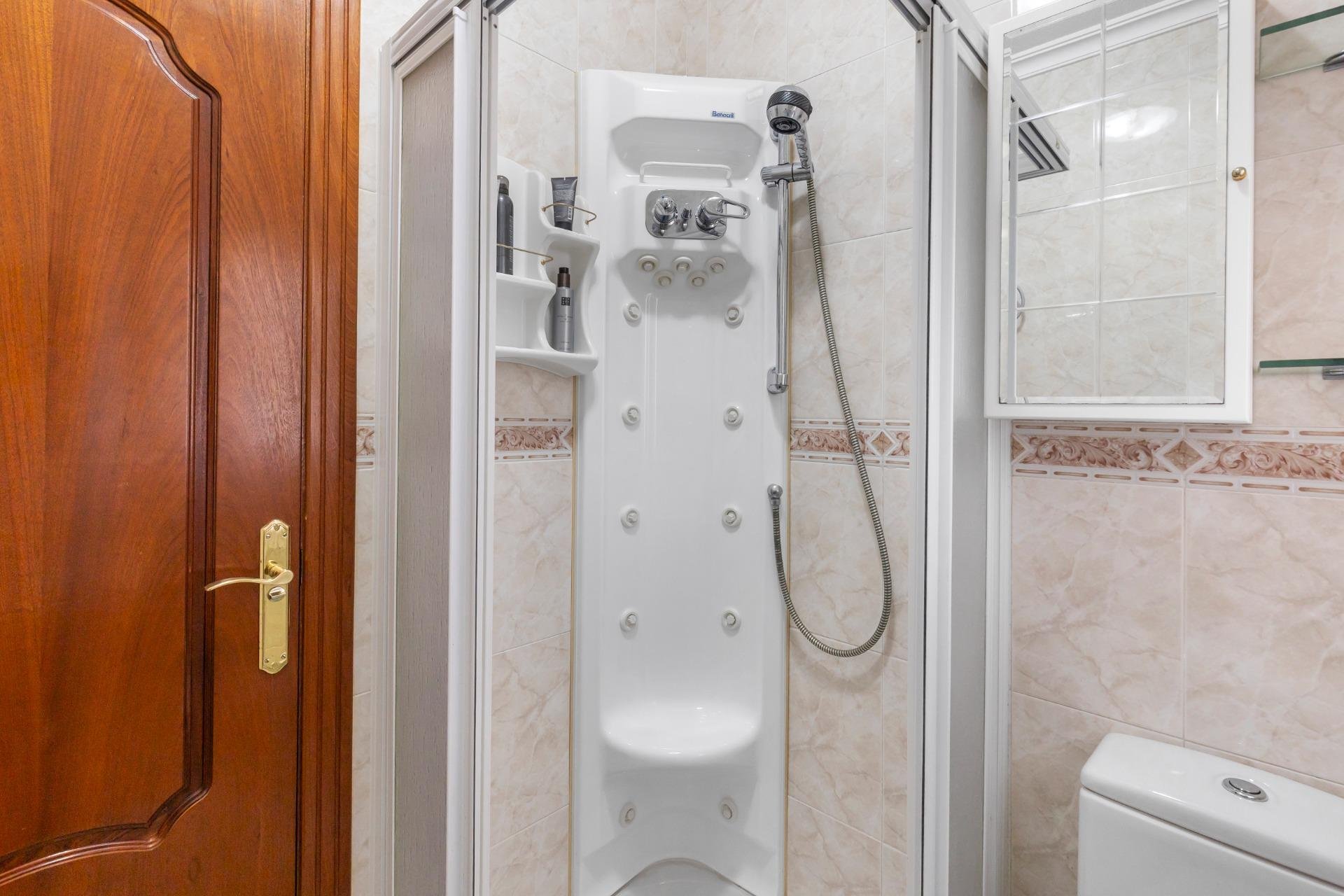 Használt Ingatlanok - Villa -
Rojales - Pueblo Bravo