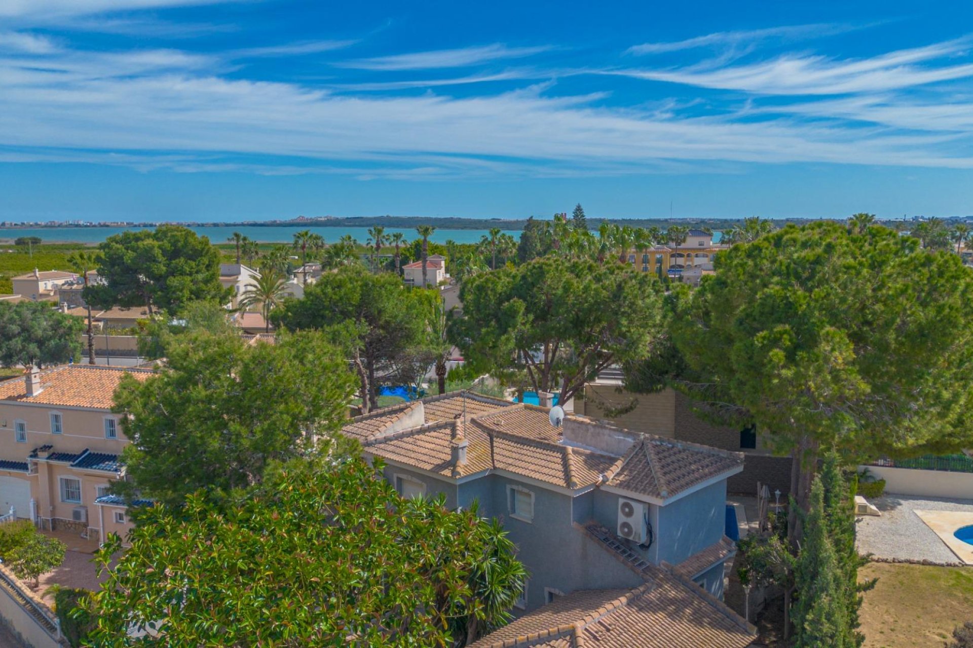 Használt Ingatlanok - Villa -
Rojales - Pueblo Bravo