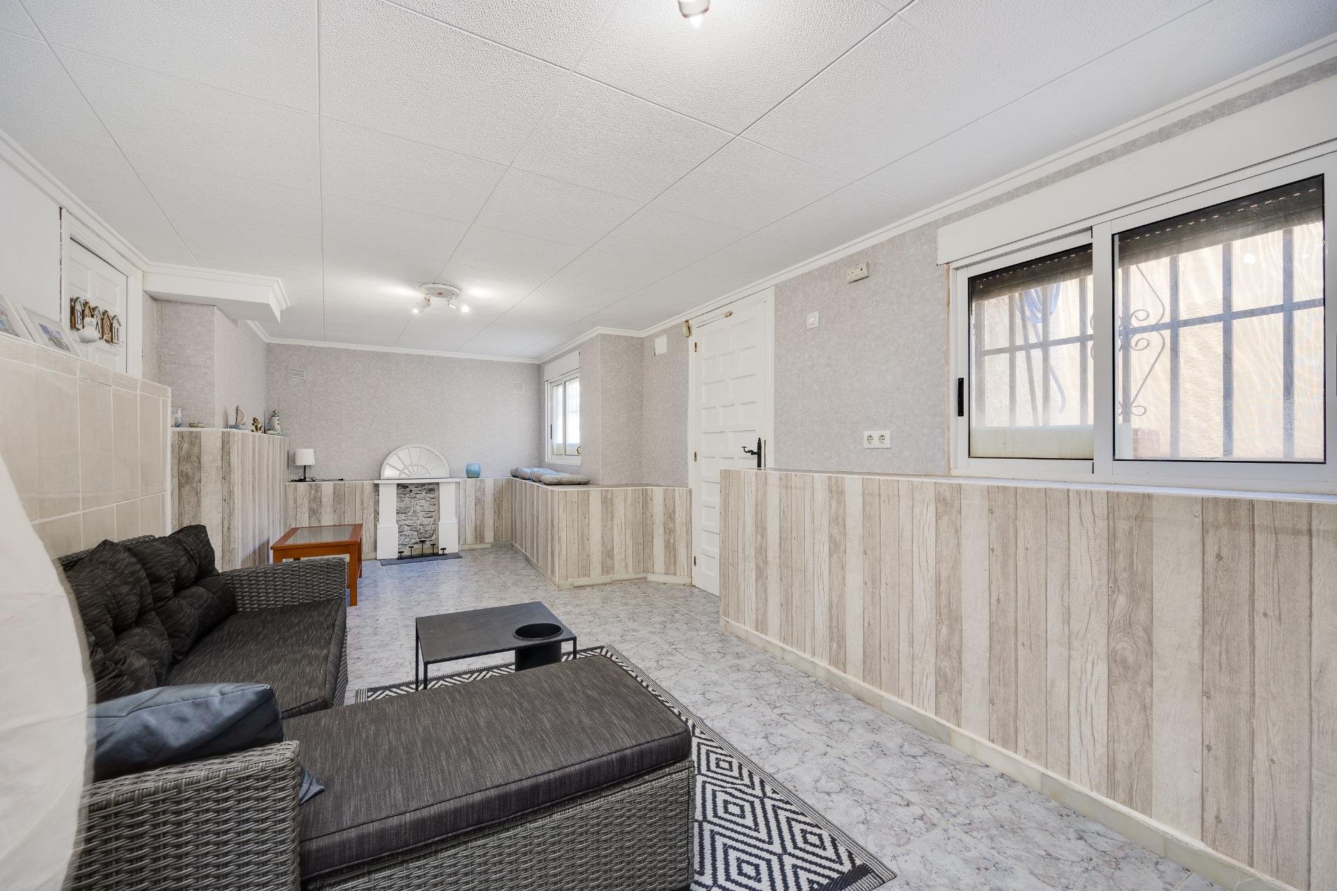 Használt Ingatlanok - Villa -
San Fulgencio - La Marina