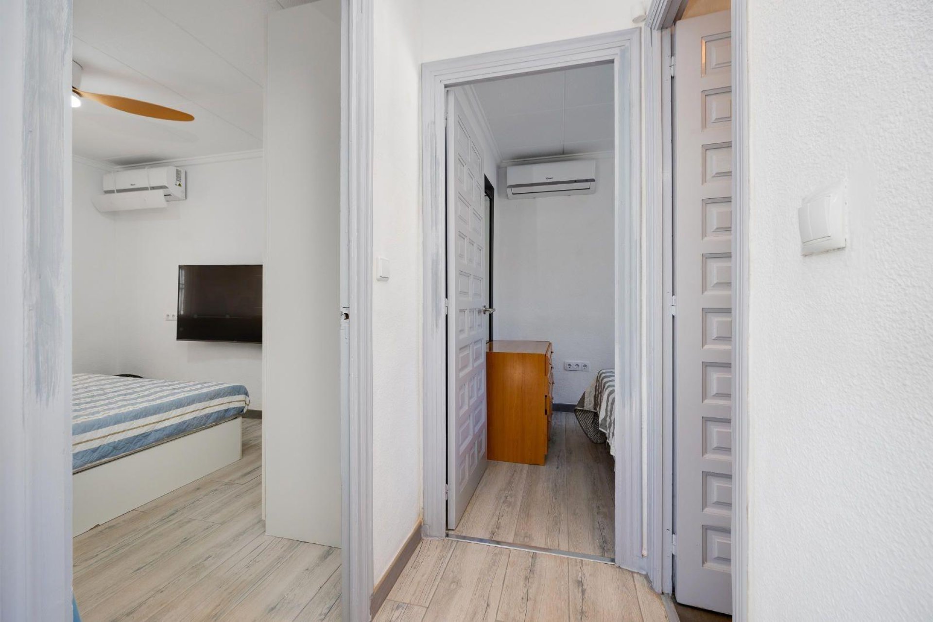 Használt Ingatlanok - Villa -
San Fulgencio - La Marina