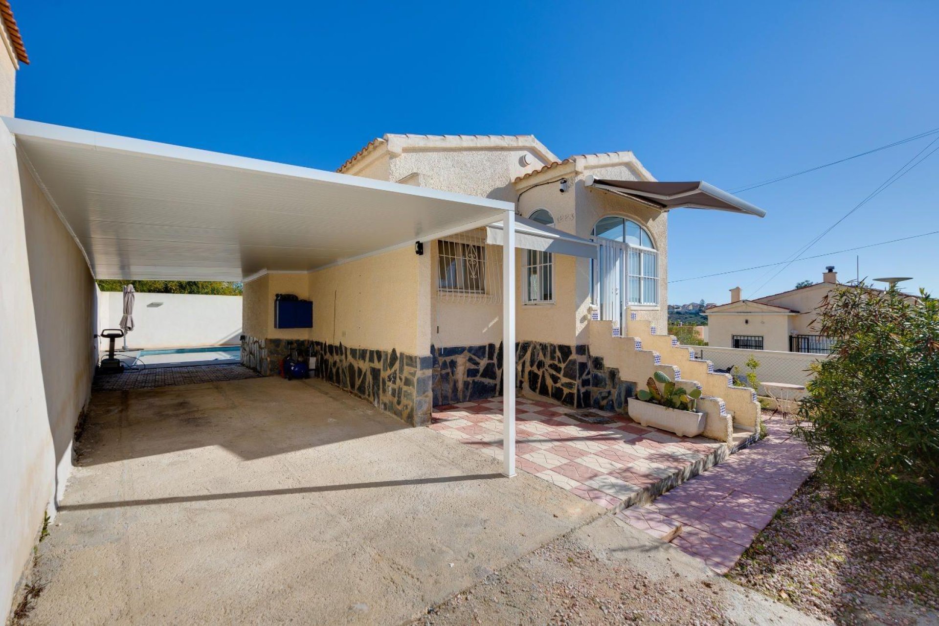 Használt Ingatlanok - Villa -
San Fulgencio - La Marina