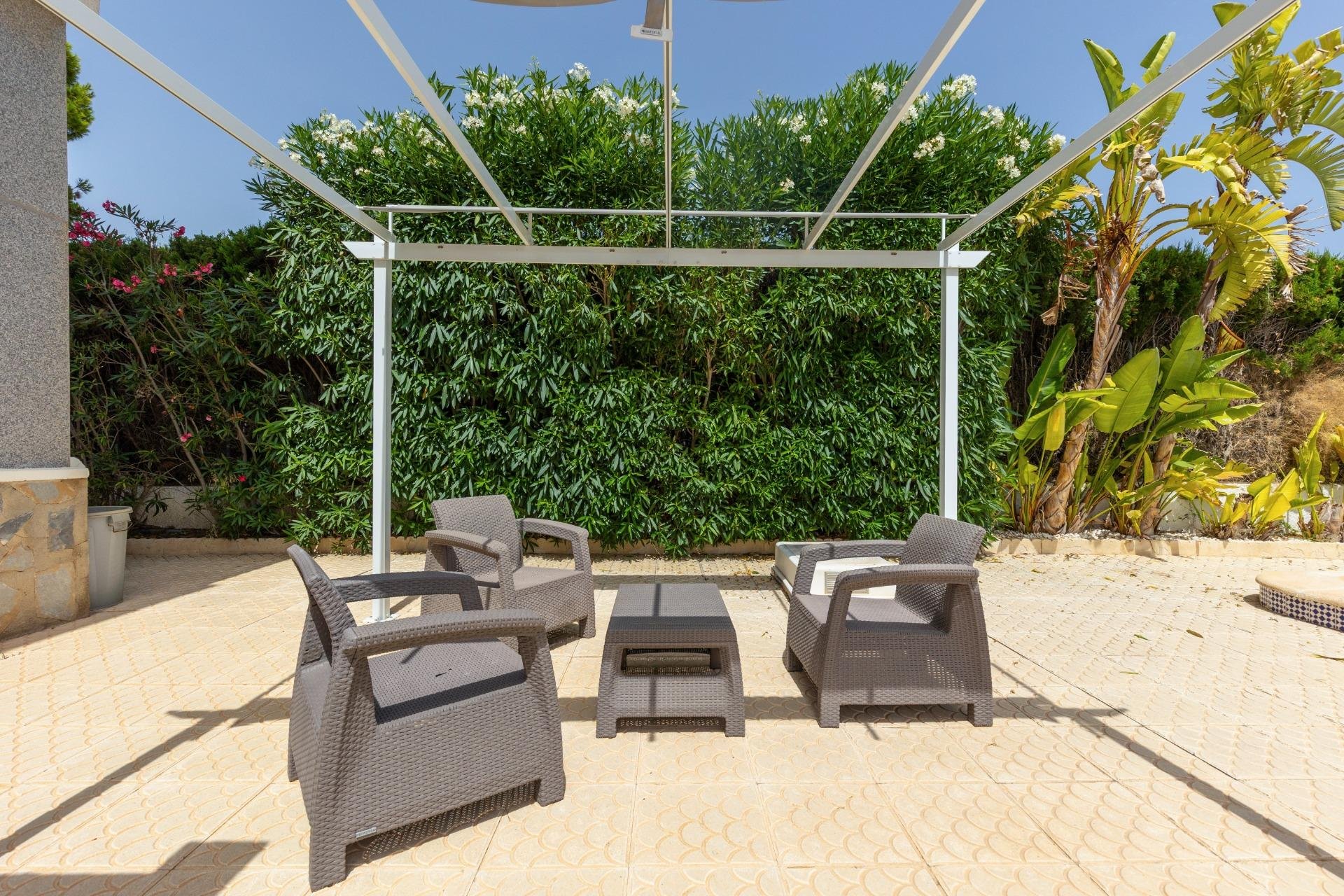 Használt Ingatlanok - Villa -
San Fulgencio - Urb. La Marina