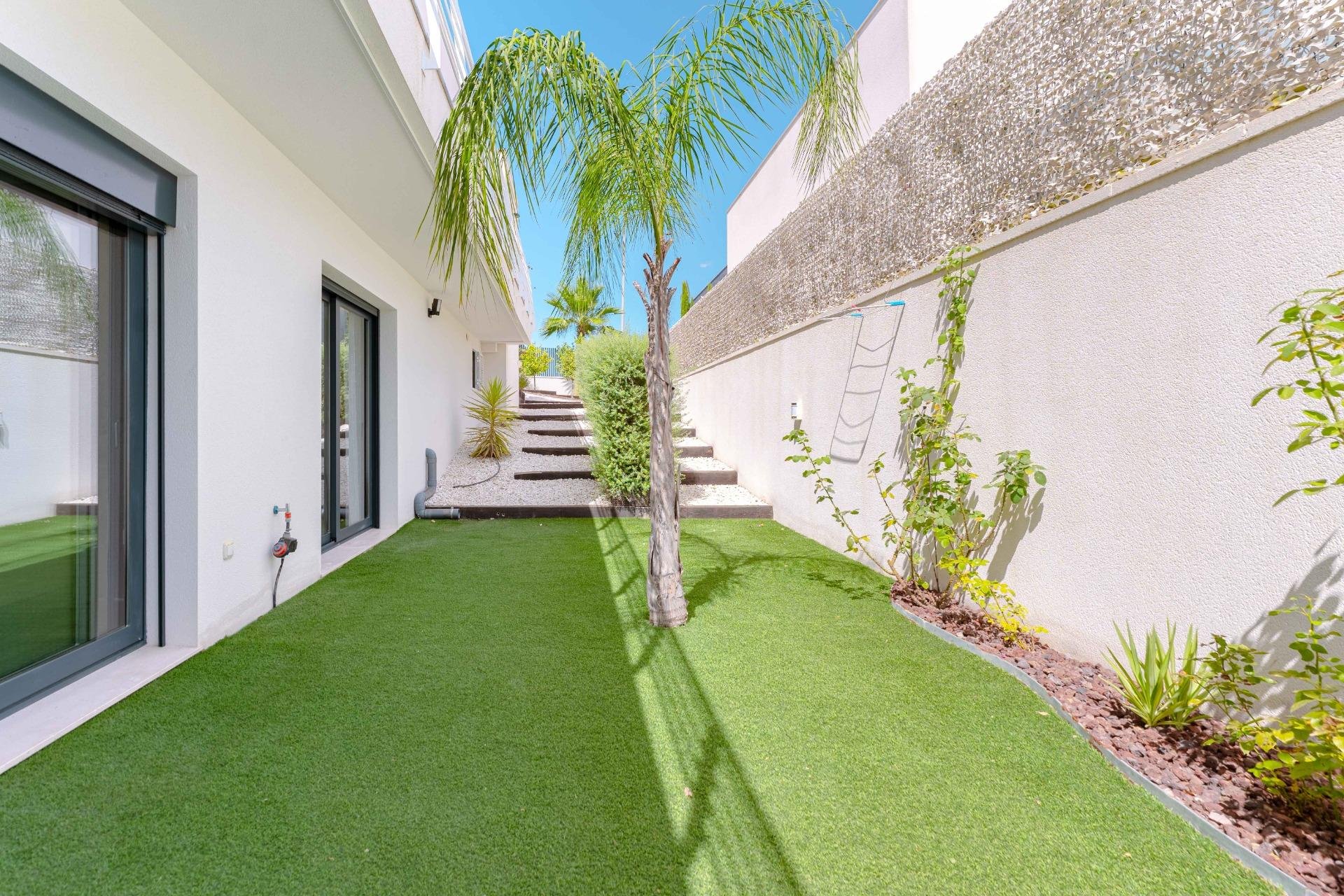 Használt Ingatlanok - Villa -
San Miguel de Salinas - Bellavista