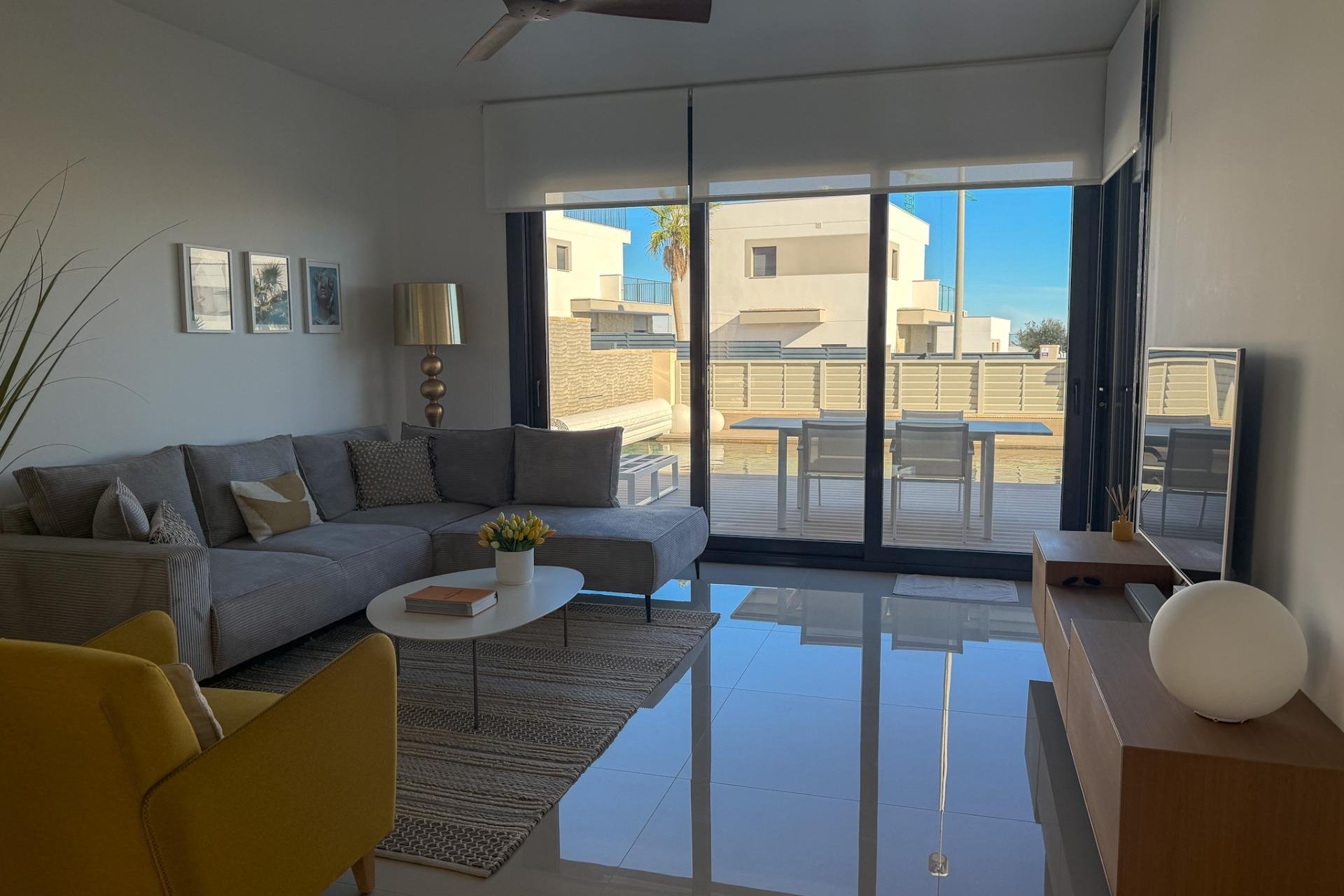 Használt Ingatlanok - Villa -
San Miguel de Salinas - Bellavista