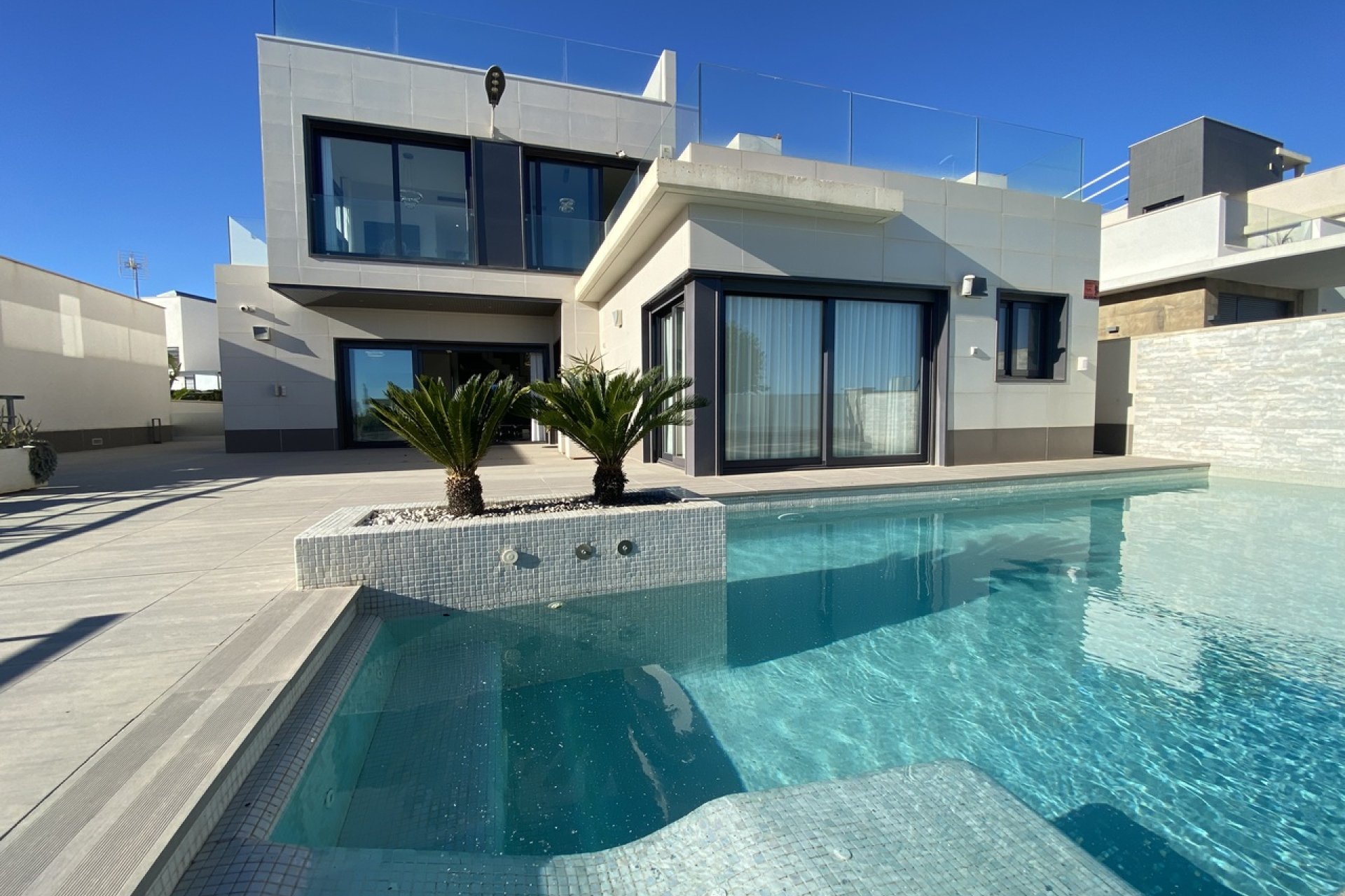 Használt Ingatlanok - Villa -
San Miguel de Salinas - Inland