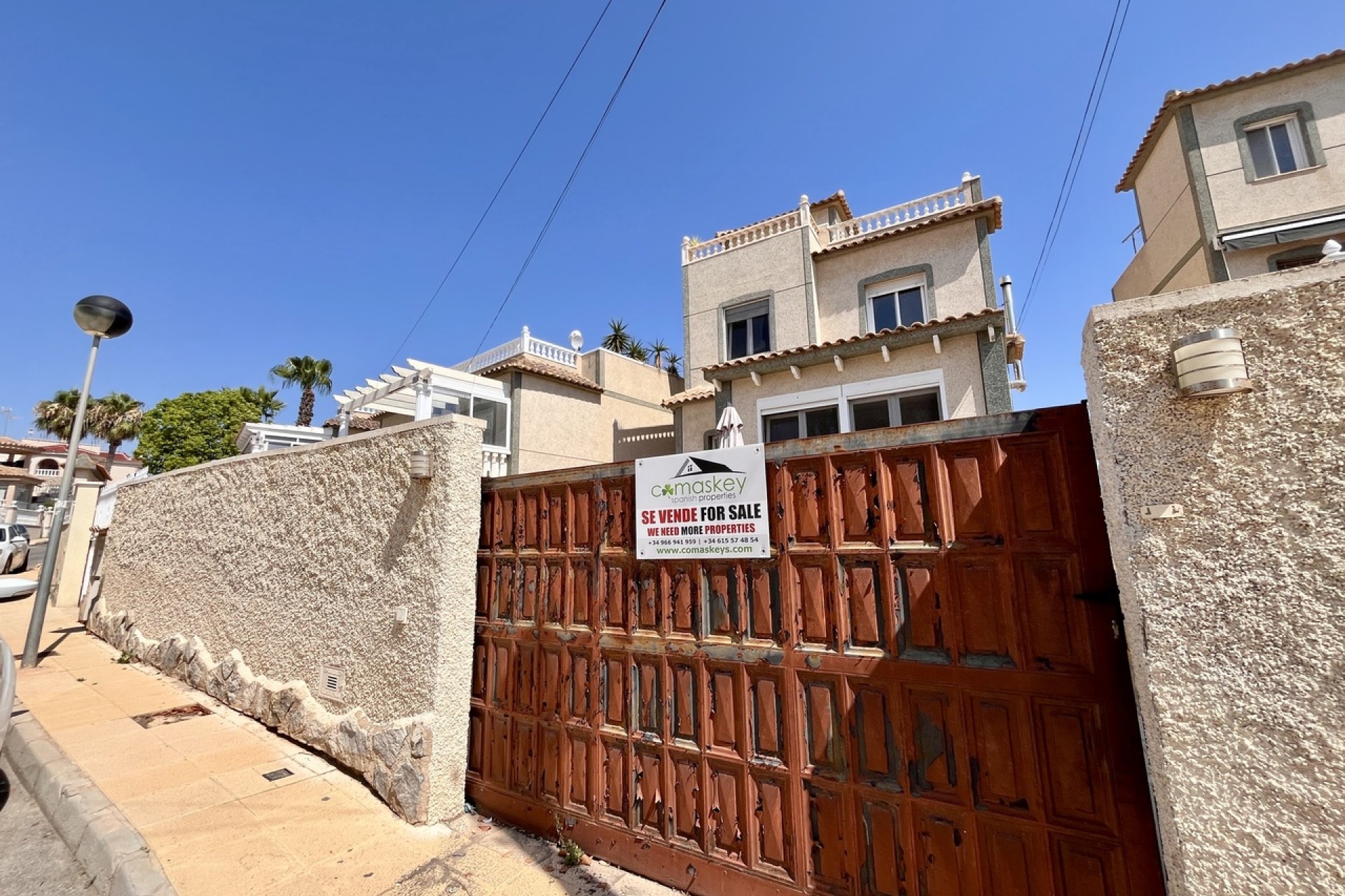 Használt Ingatlanok - Villa -
San Miguel de Salinas - Inland
