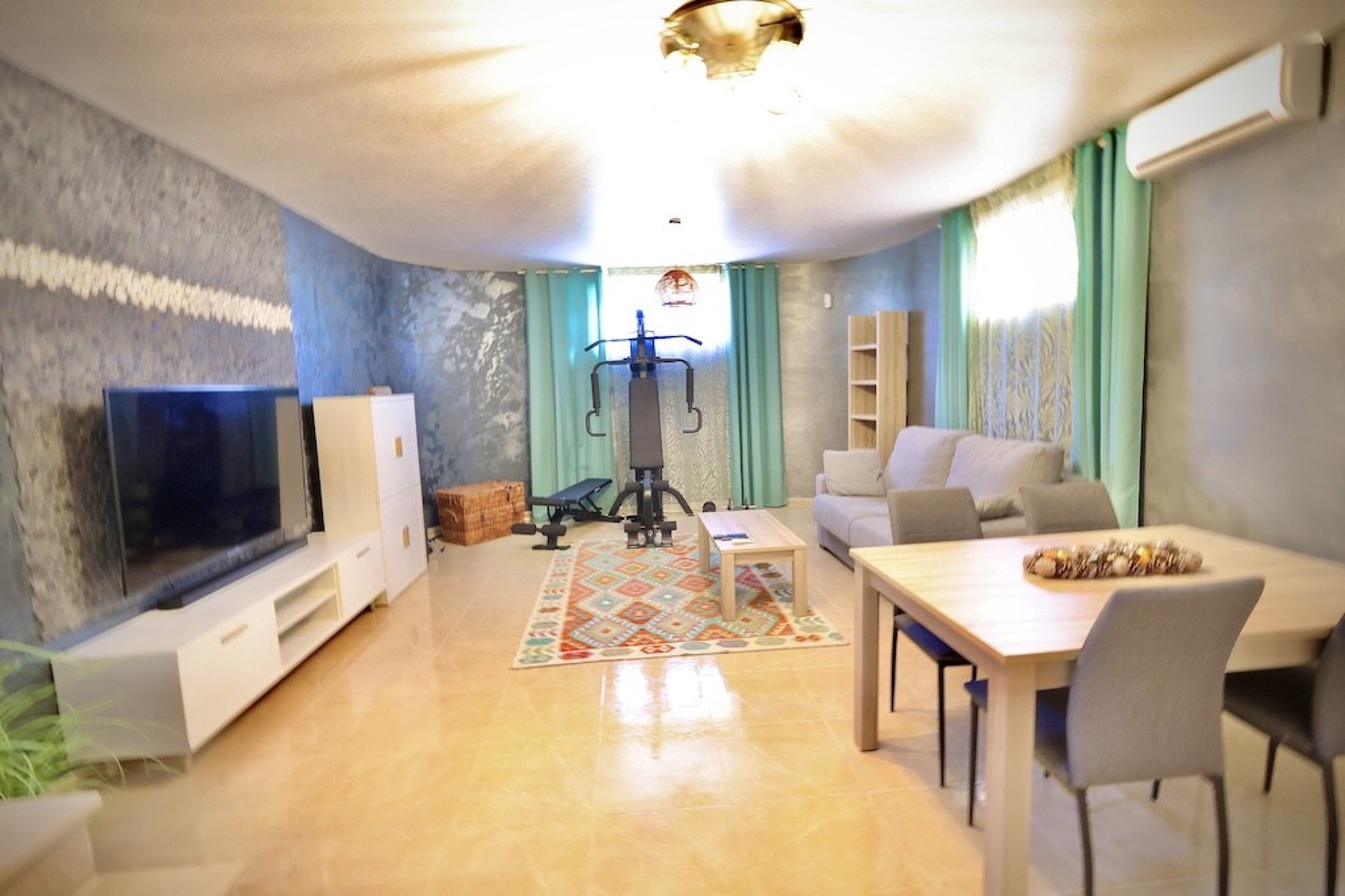 Használt Ingatlanok - Villa -
San Miguel de Salinas - Inland