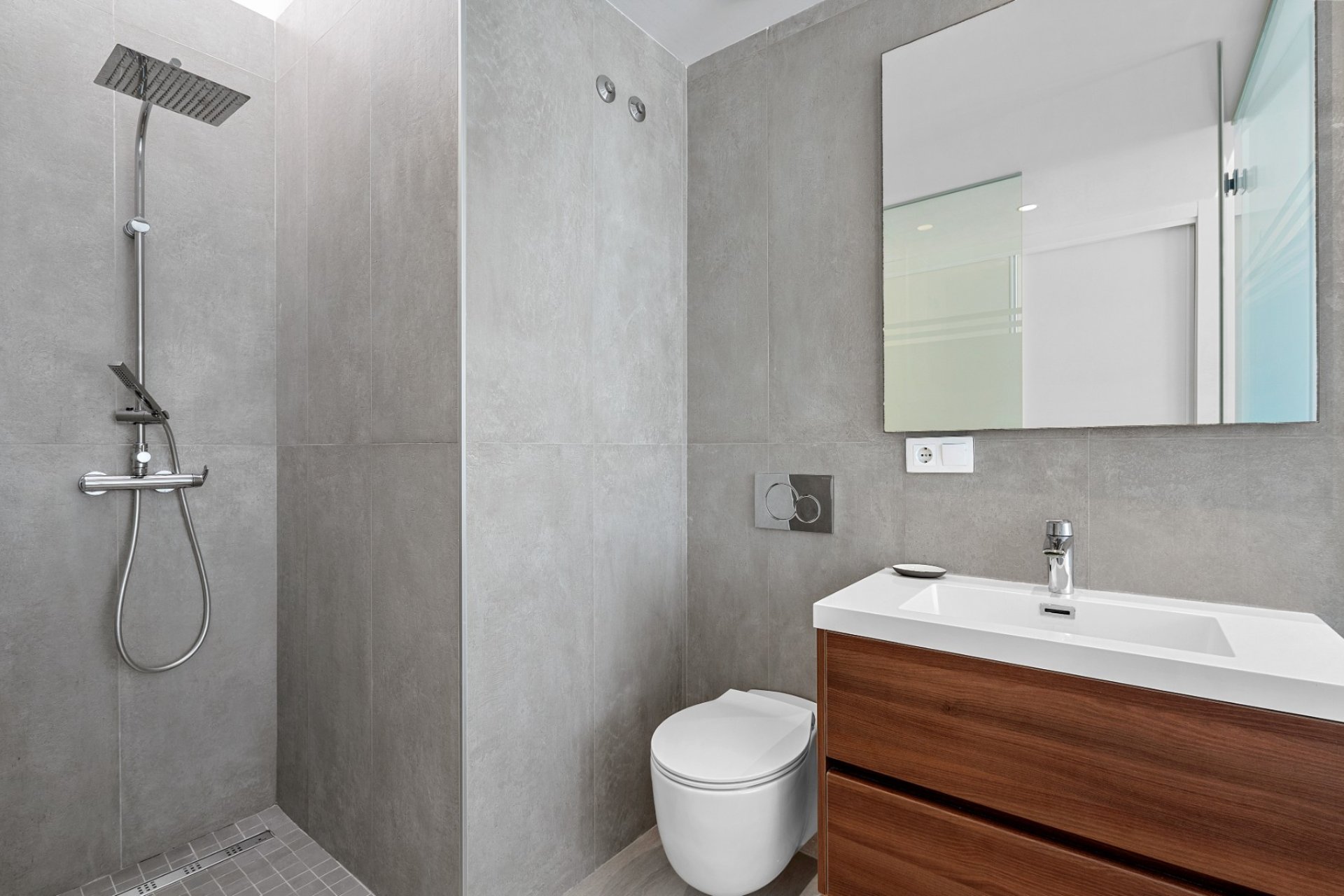 Használt Ingatlanok - Villa -
San Miguel de Salinas - Inland