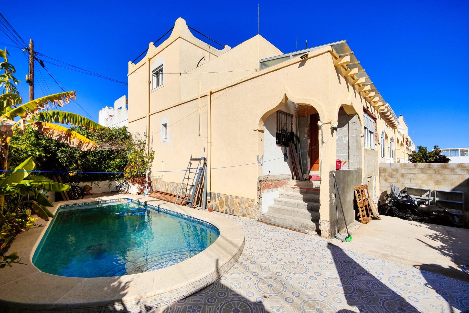 Használt Ingatlanok - Villa -
San Miguel de Salinas - Inland