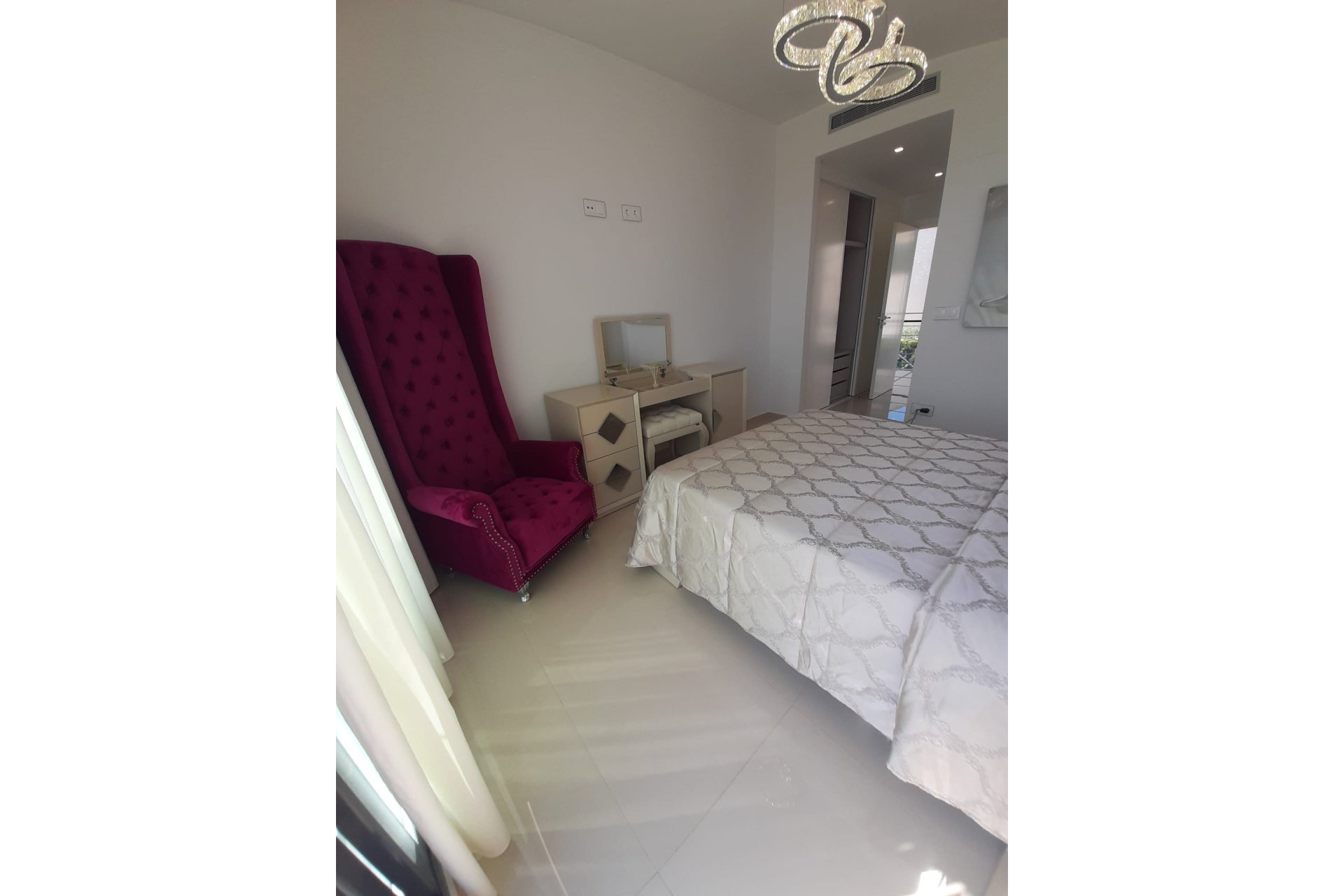 Használt Ingatlanok - Villa -
San Miguel de Salinas - Inland