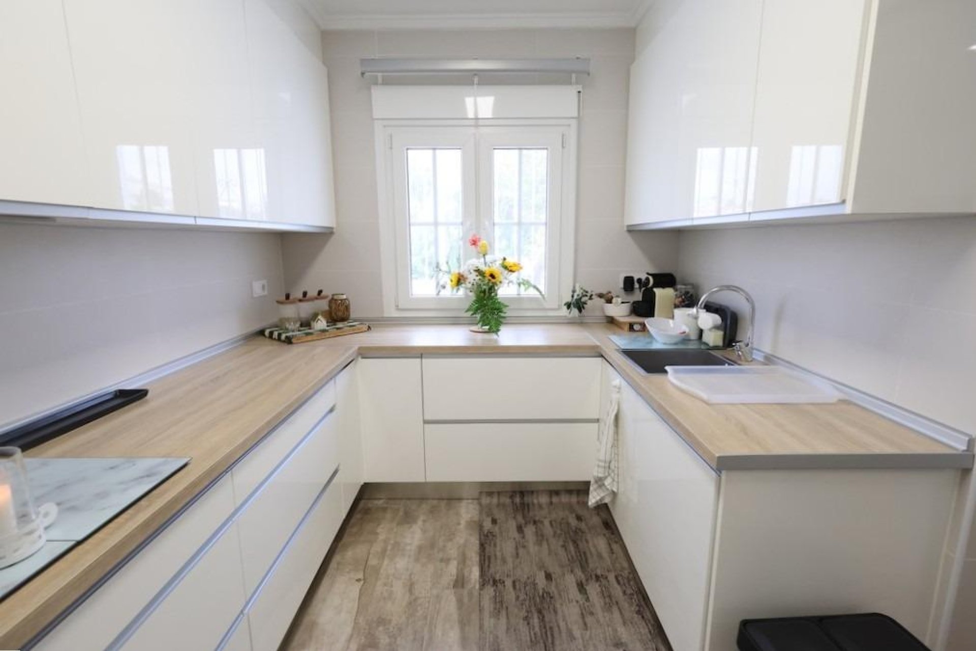 Használt Ingatlanok - Villa -
San Miguel de Salinas - Inland