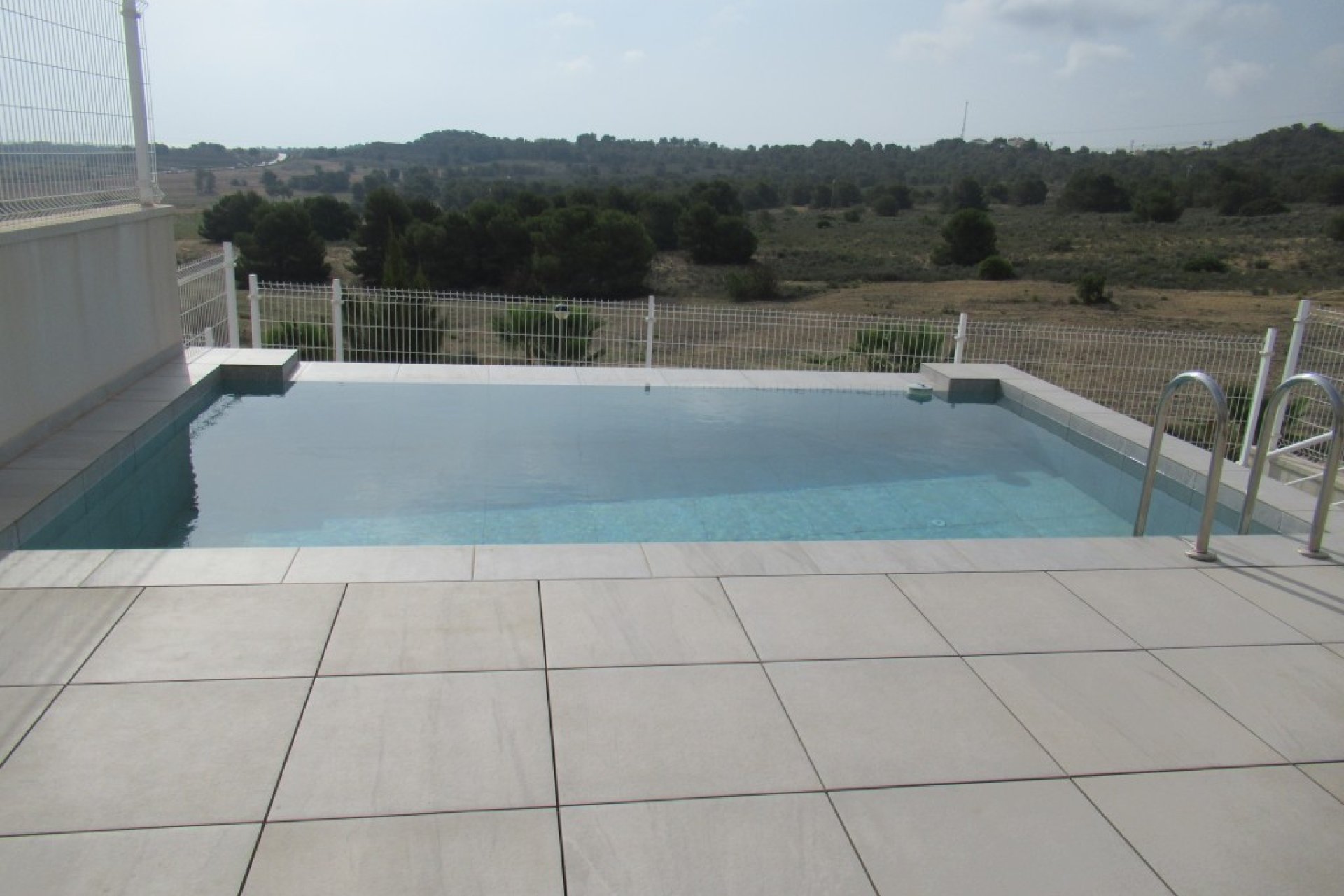 Használt Ingatlanok - Villa -
San Miguel de Salinas - Inland