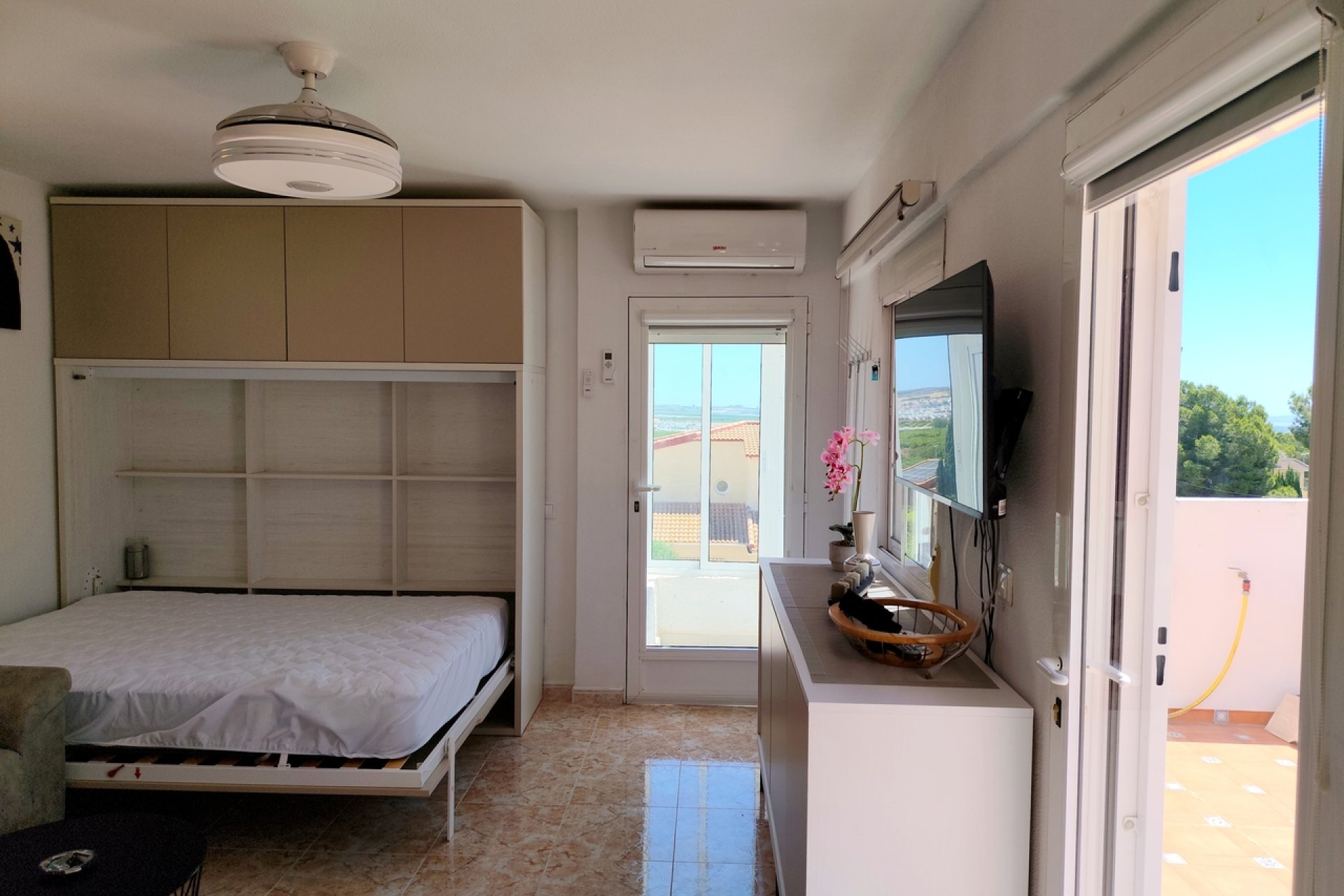 Használt Ingatlanok - Villa -
San Miguel / Vistabella Golf - Inland