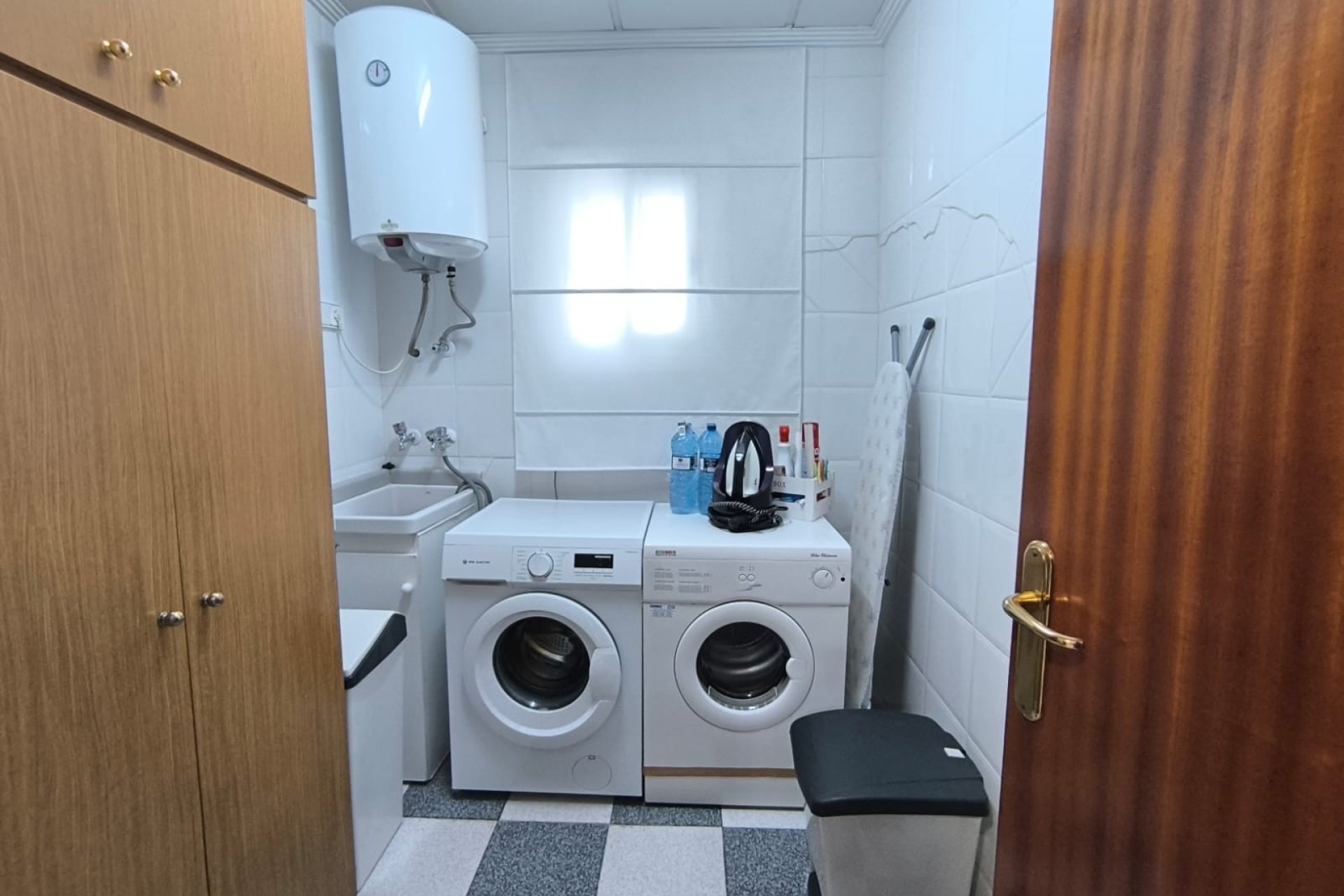 Használt Ingatlanok - Villa -
Sax - Inland