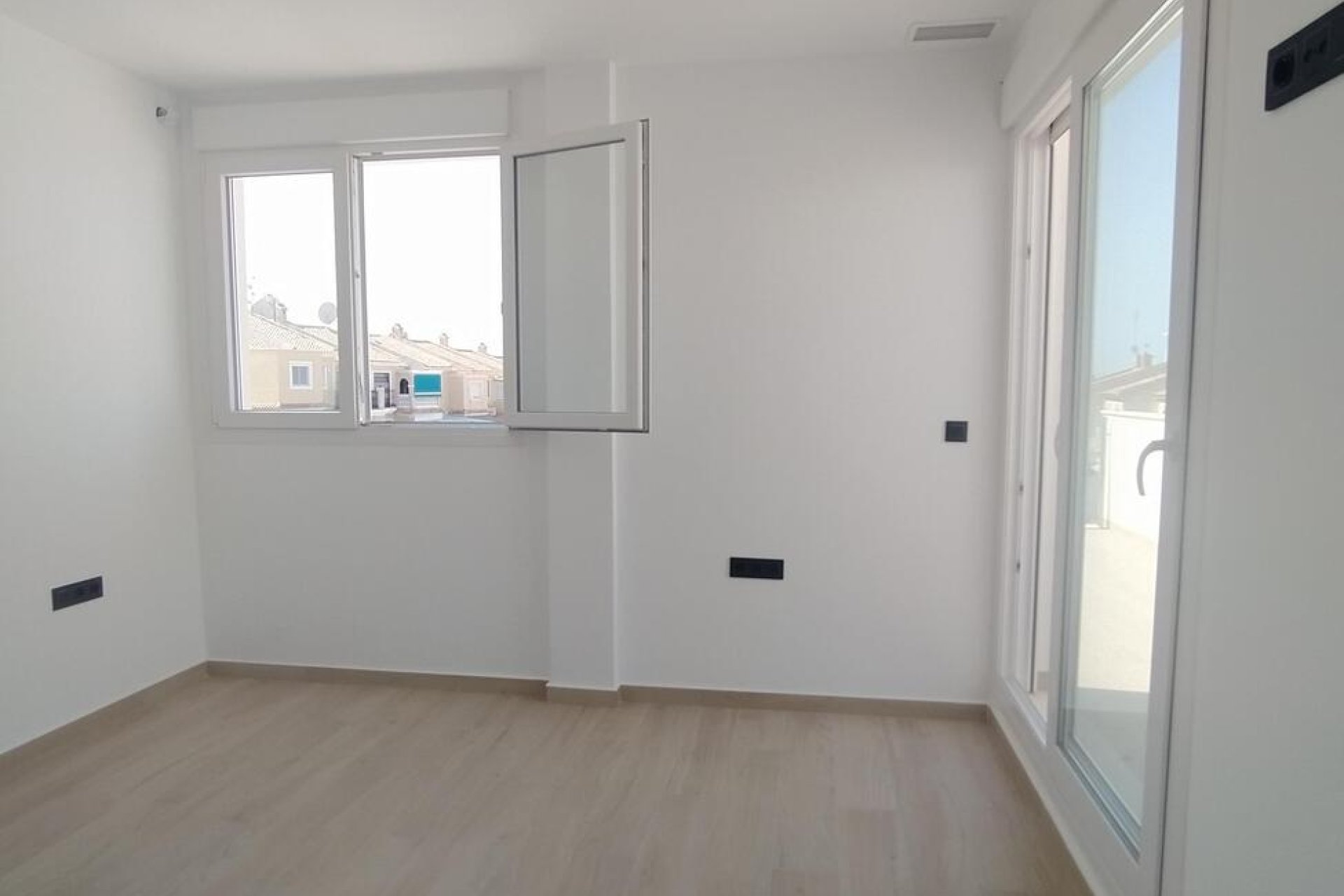 Használt Ingatlanok - Villa -
Torrevieja - Aguas Nuevas