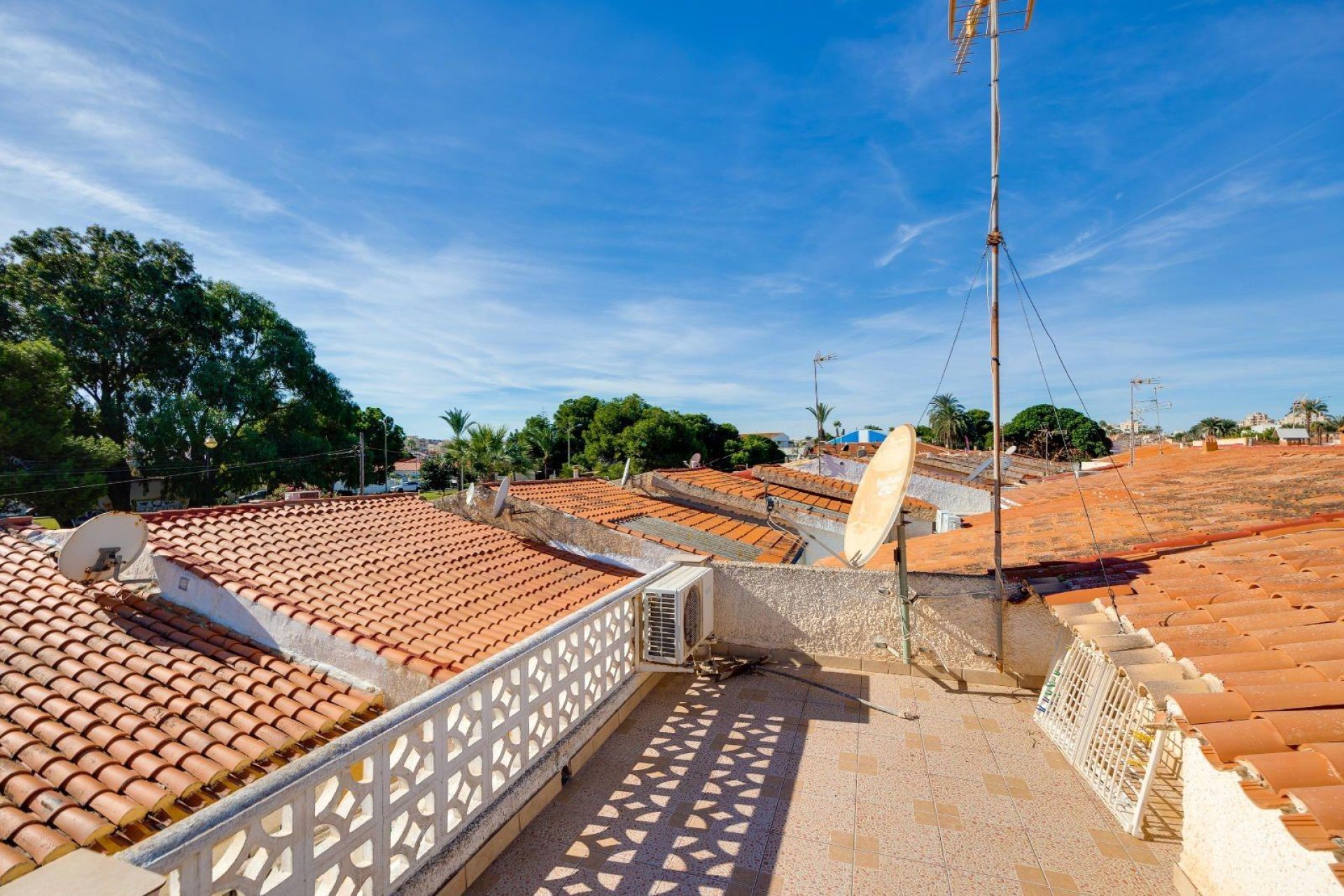 Használt Ingatlanok - Villa -
Torrevieja - Calas Blanca