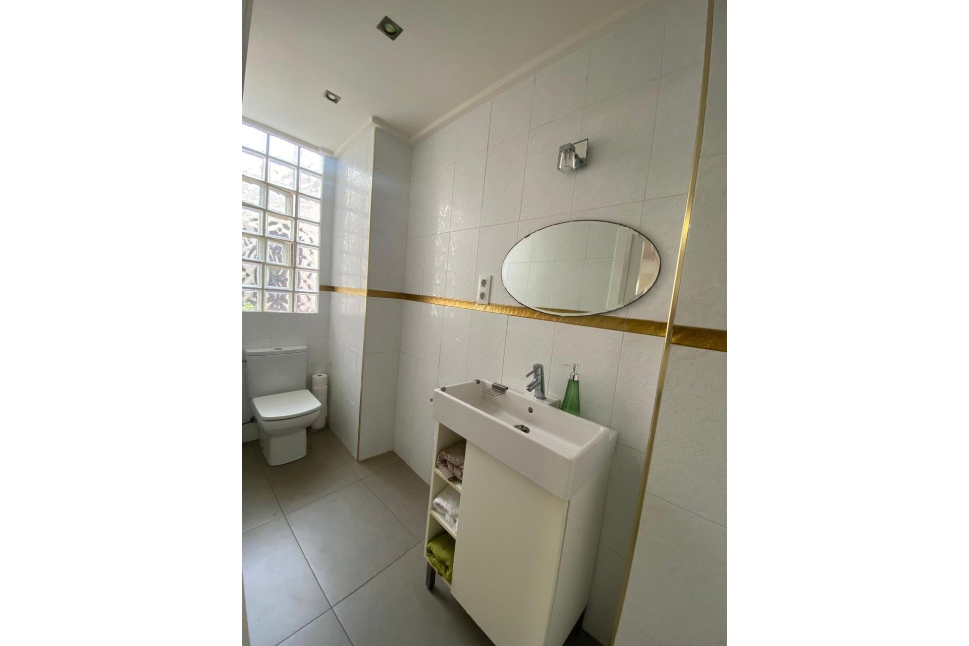 Használt Ingatlanok - Villa -
Torrevieja - Centrum - Muelle Pesquero