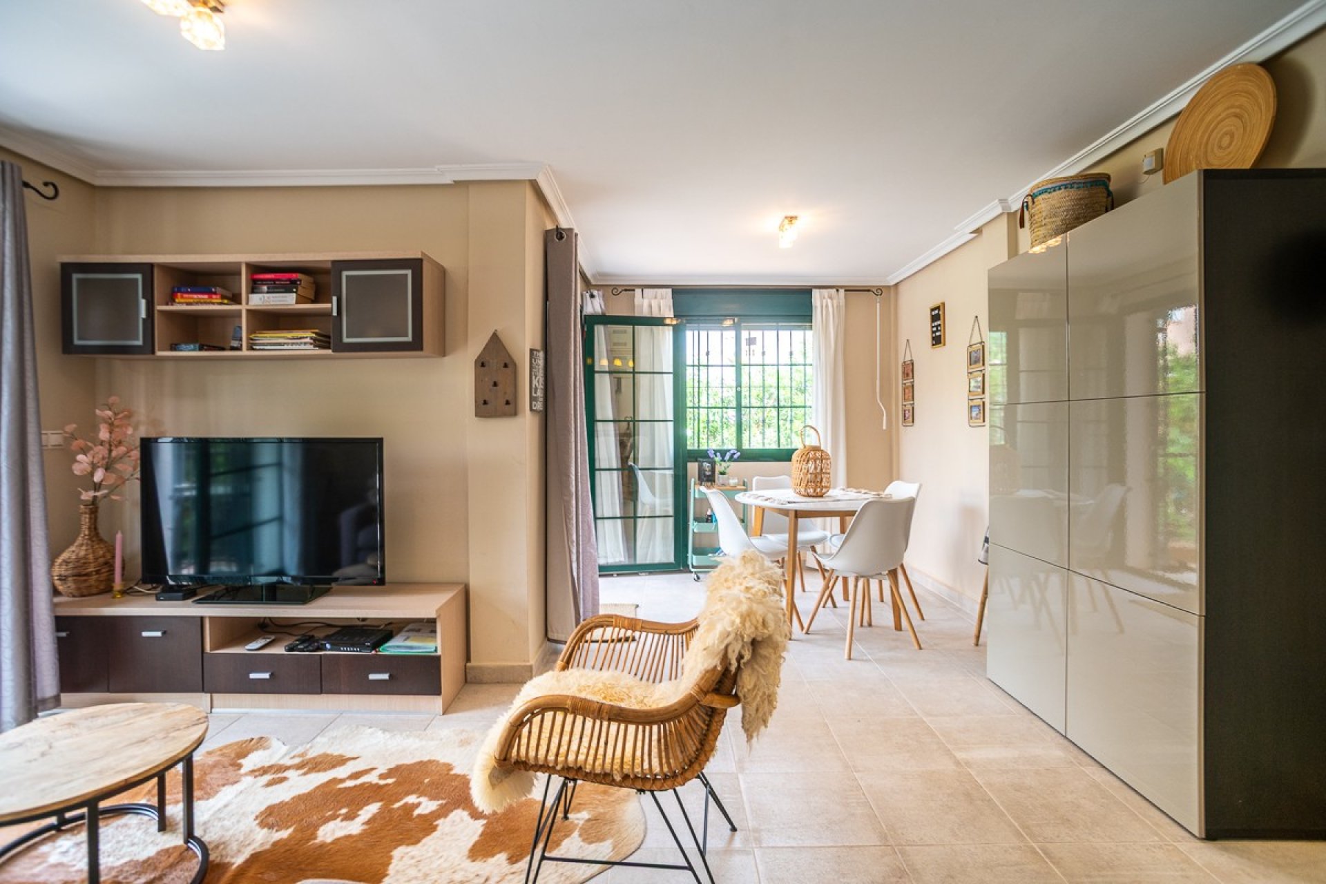 Használt Ingatlanok - Villa -
Torrevieja - Costa Blanca