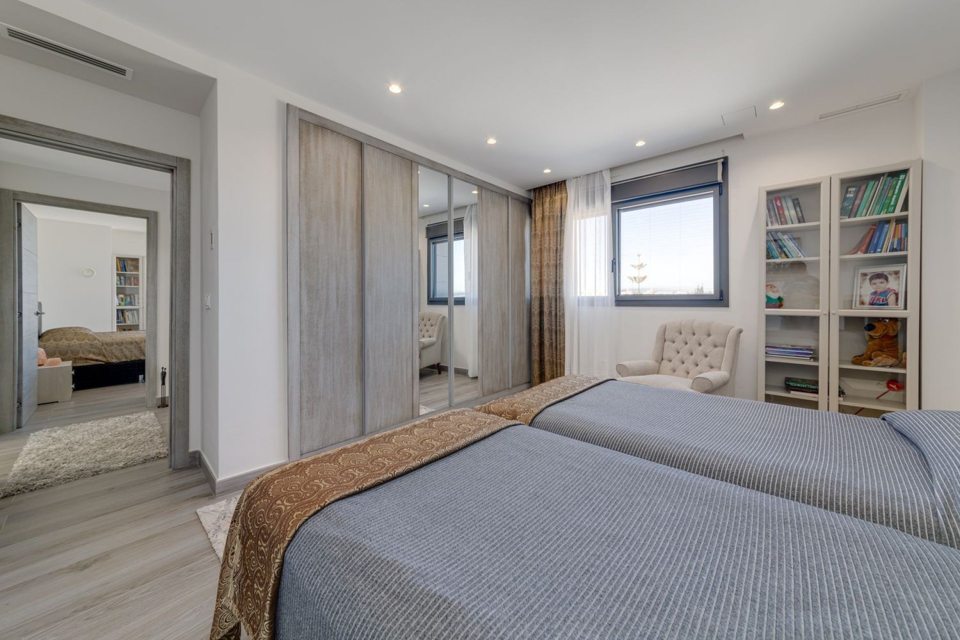 Használt Ingatlanok - Villa -
Torrevieja - Costa Blanca