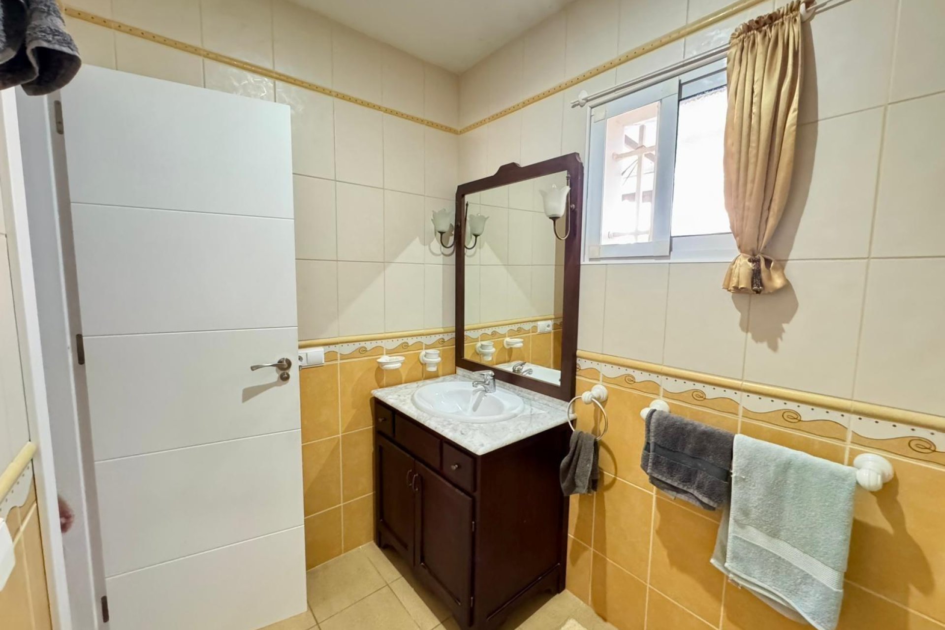 Használt Ingatlanok - Villa -
Torrevieja - Costa Blanca