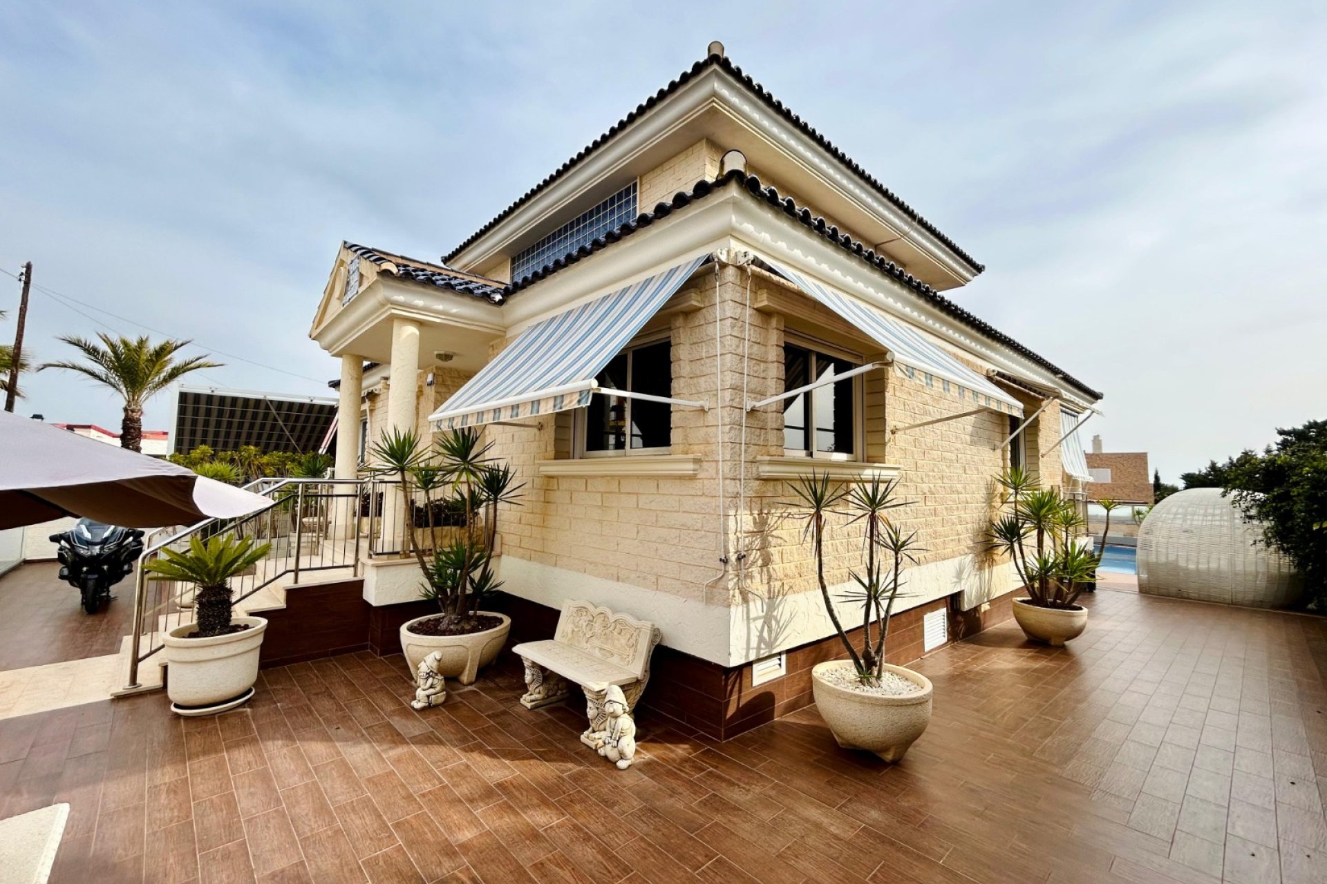 Használt Ingatlanok - Villa -
Torrevieja - Costa Blanca