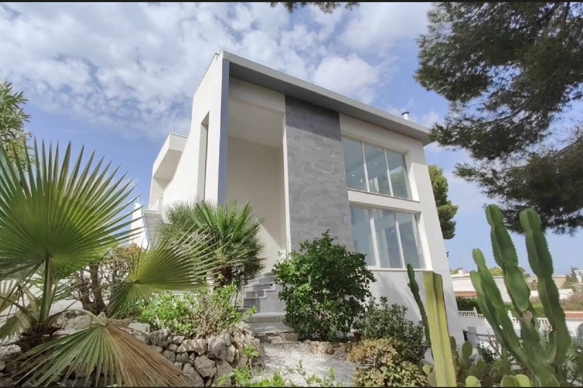 Használt Ingatlanok - Villa -
Torrevieja - Costa Blanca