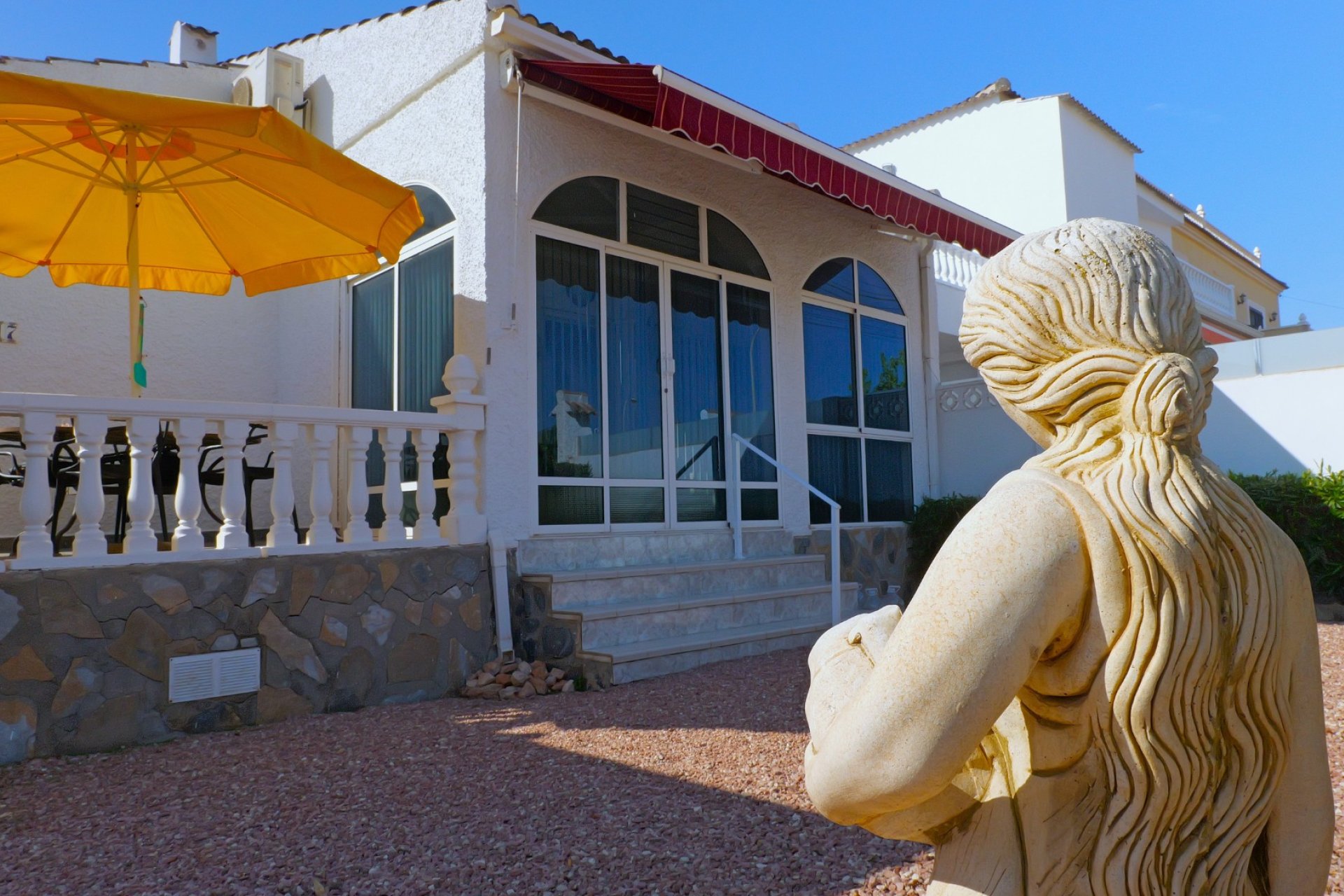 Használt Ingatlanok - Villa -
Torrevieja - Costa Blanca