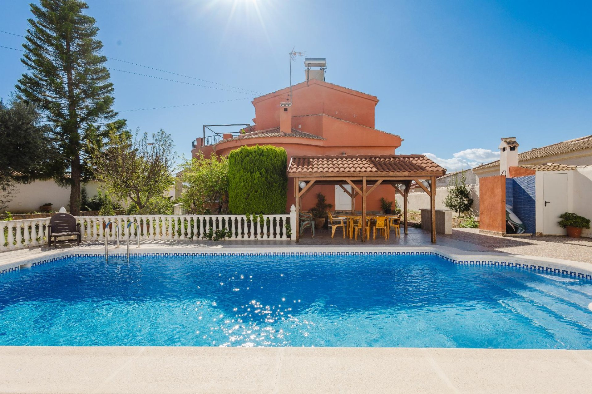 Használt Ingatlanok - Villa -
Torrevieja - Costa Blanca