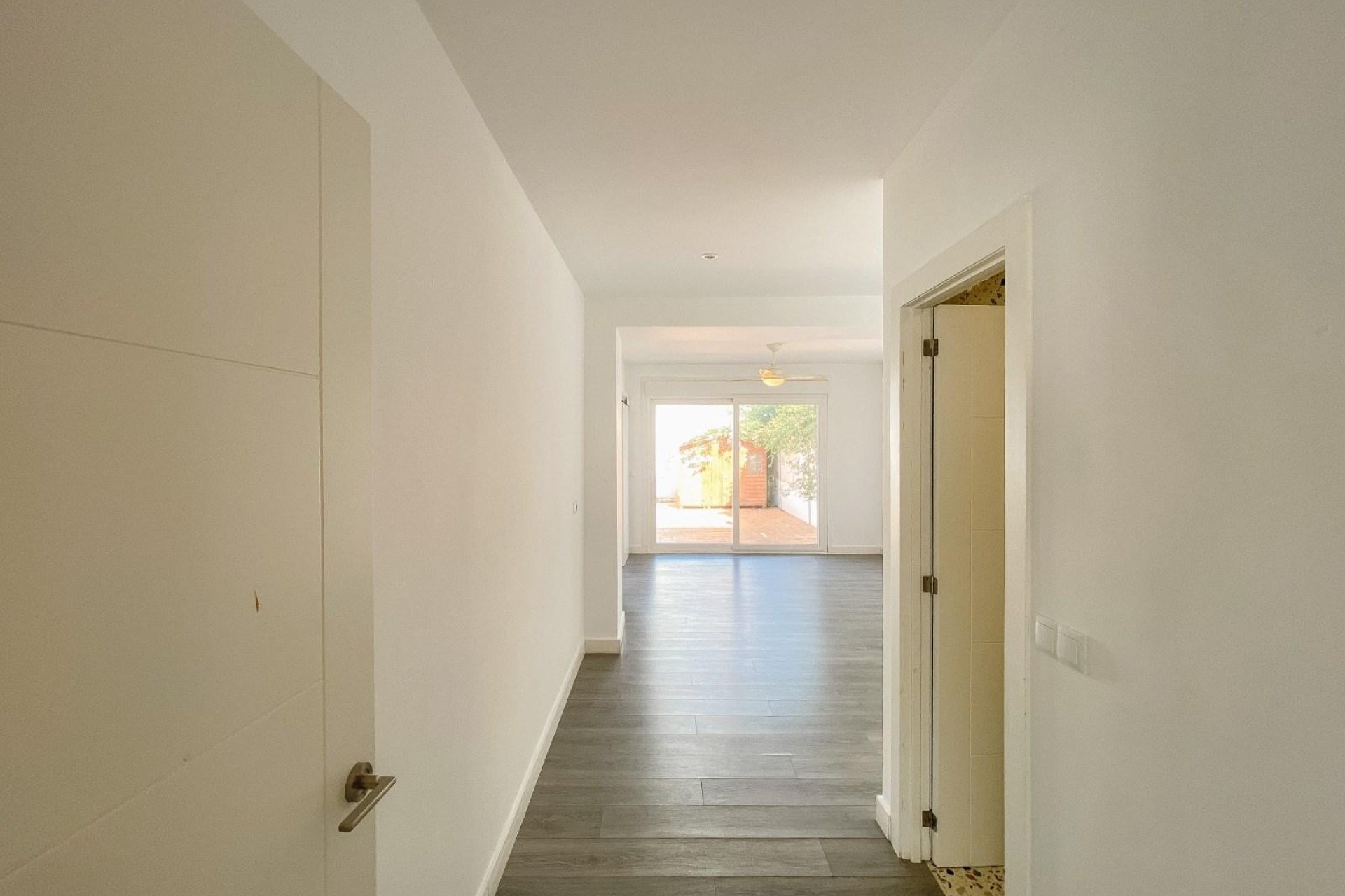 Használt Ingatlanok - Villa -
Torrevieja - Costa Blanca