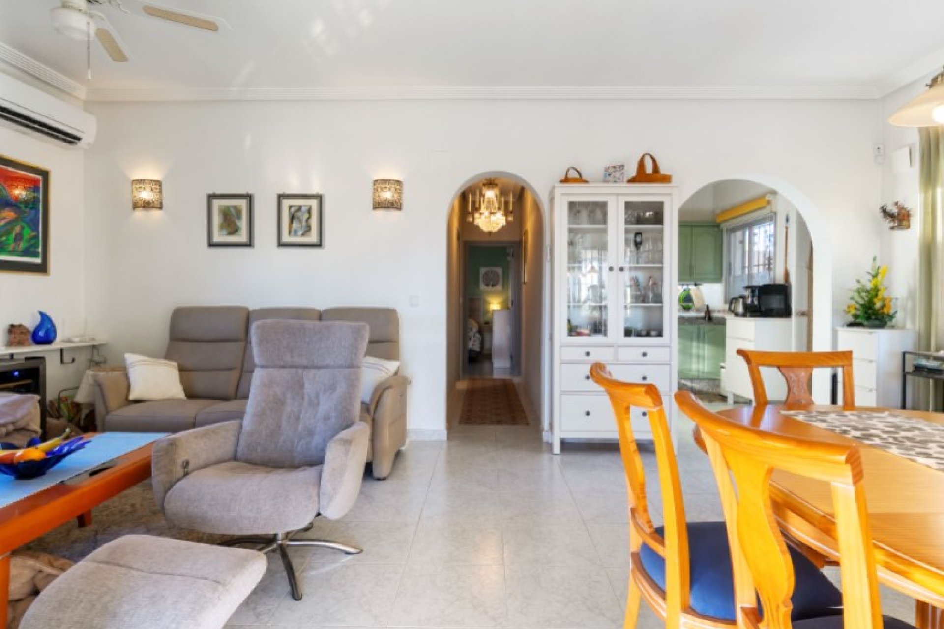 Használt Ingatlanok - Villa -
Torrevieja - Costa Blanca