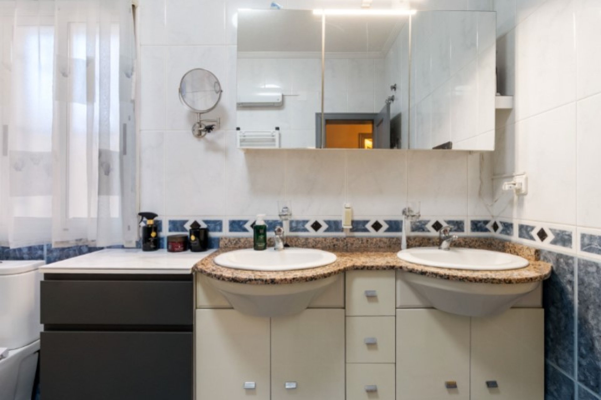 Használt Ingatlanok - Villa -
Torrevieja - Costa Blanca