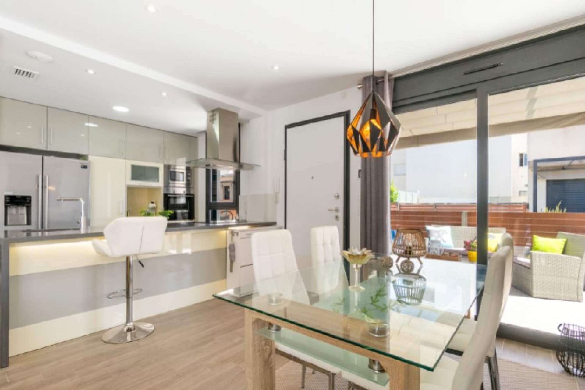 Használt Ingatlanok - Villa -
Torrevieja - Costa Blanca