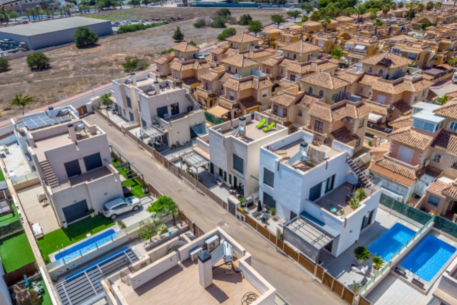 Használt Ingatlanok - Villa -
Torrevieja - Costa Blanca