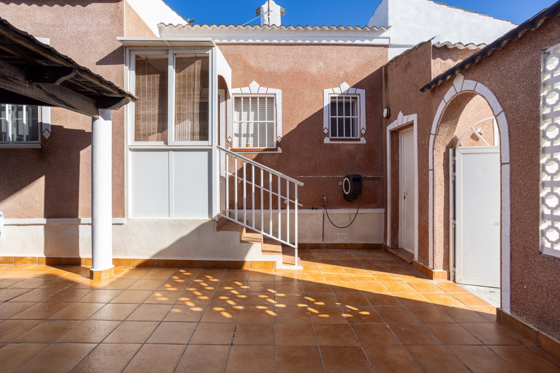 Használt Ingatlanok - Villa -
Torrevieja - Costa Blanca