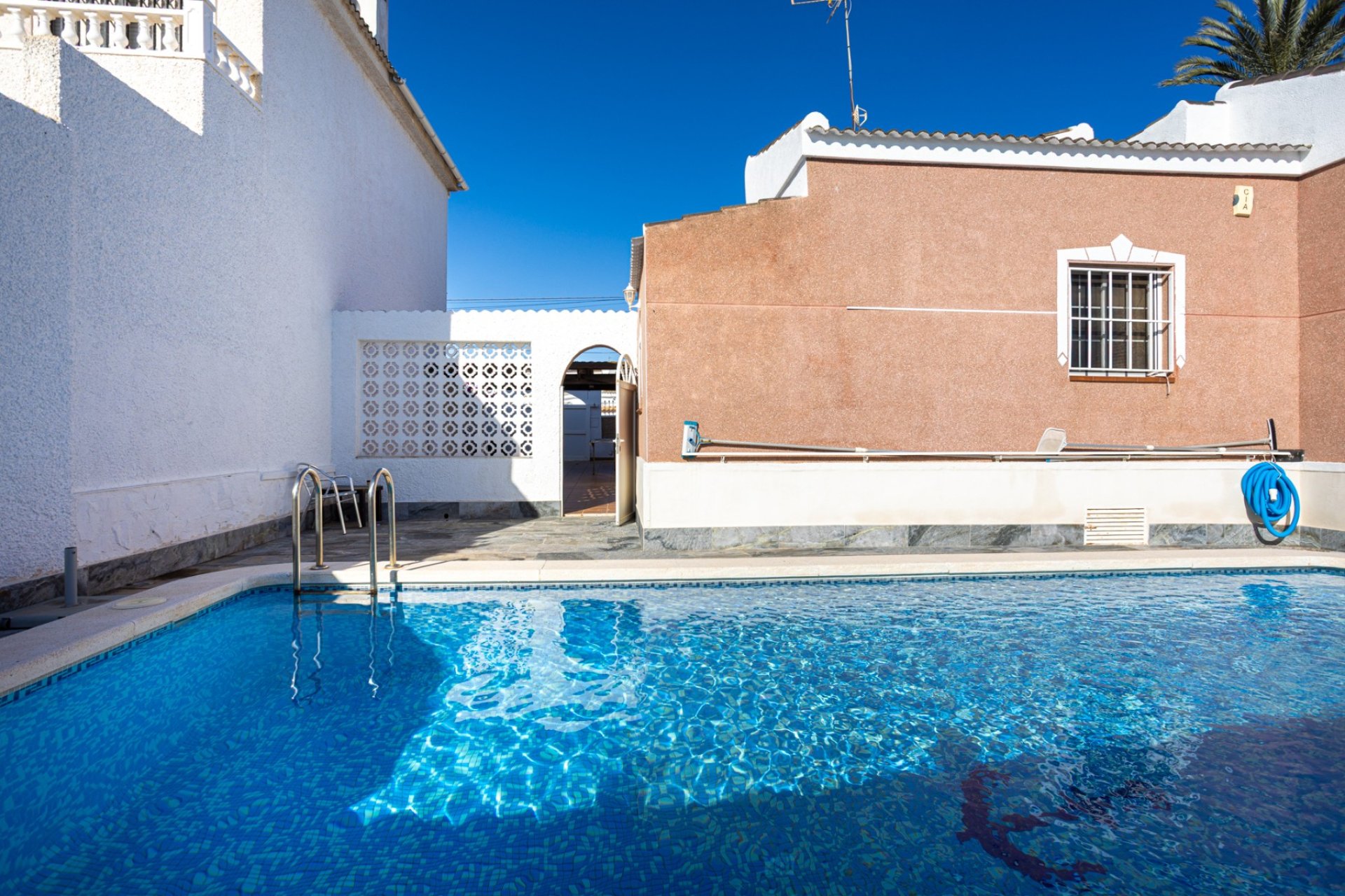 Használt Ingatlanok - Villa -
Torrevieja - Costa Blanca